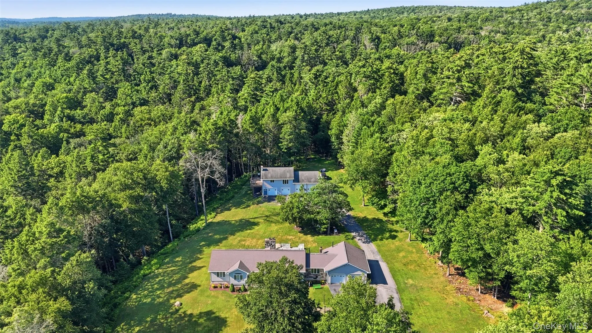 806 Peenpack Trail, Deerpark, NY, 3 Bedrooms Bedrooms, 7 Rooms Rooms,4 BathroomsBathrooms,Residential,For Rent,Peenpack,0,1025663 806 Peenpack Trail, Deerpark, NY, 3 Bedrooms Bedrooms, 7 Rooms Rooms,4 BathroomsBathrooms,Residential,For Rent,Peenpack,0,1025663