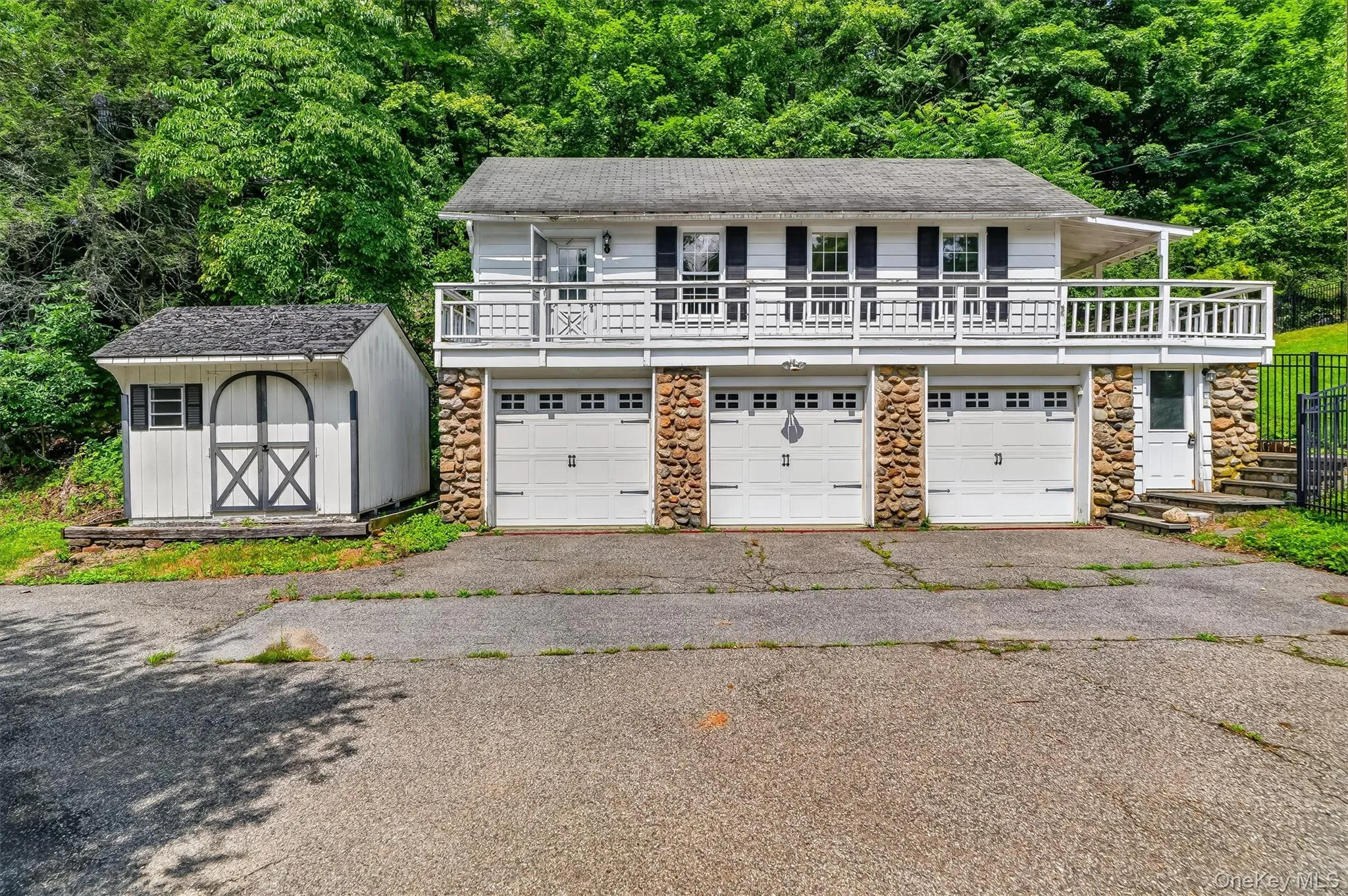 Stone Pillared Columns and wrap around porch Stone Pillared Columns and wrap around porch
