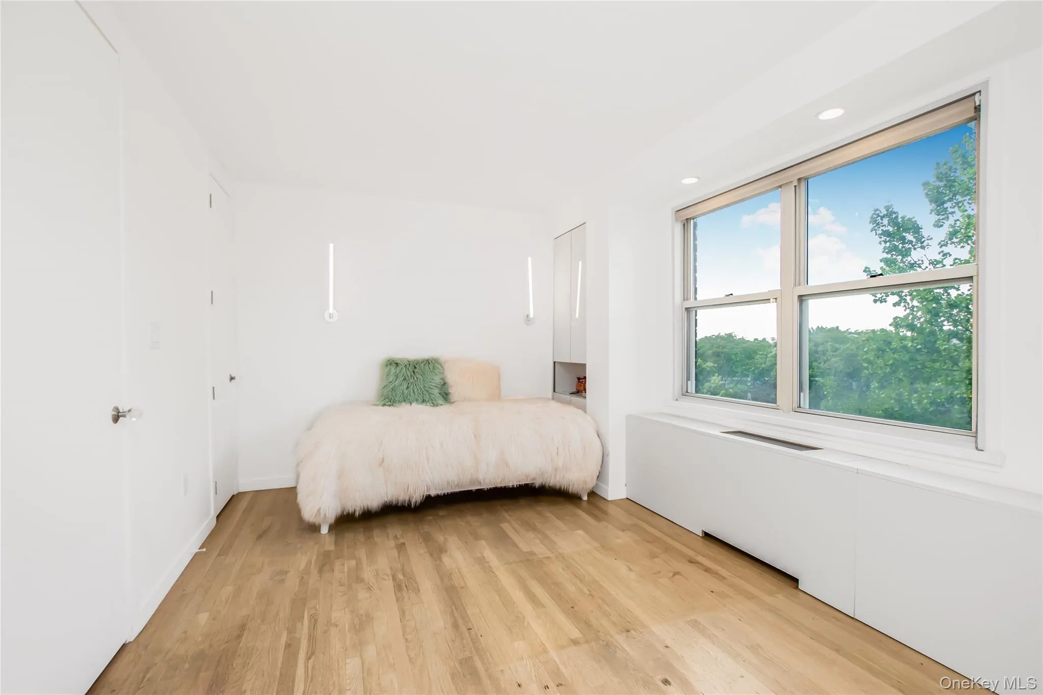3777 Independence Avenue, New York, NY, 2 Bedrooms Bedrooms, 5 Rooms Rooms,2 BathroomsBathrooms,Residential,For Rent,Independence,0,1025678 3777 Independence Avenue, New York, NY, 2 Bedrooms Bedrooms, 5 Rooms Rooms,2 BathroomsBathrooms,Residential,For Rent,Independence,0,1025678