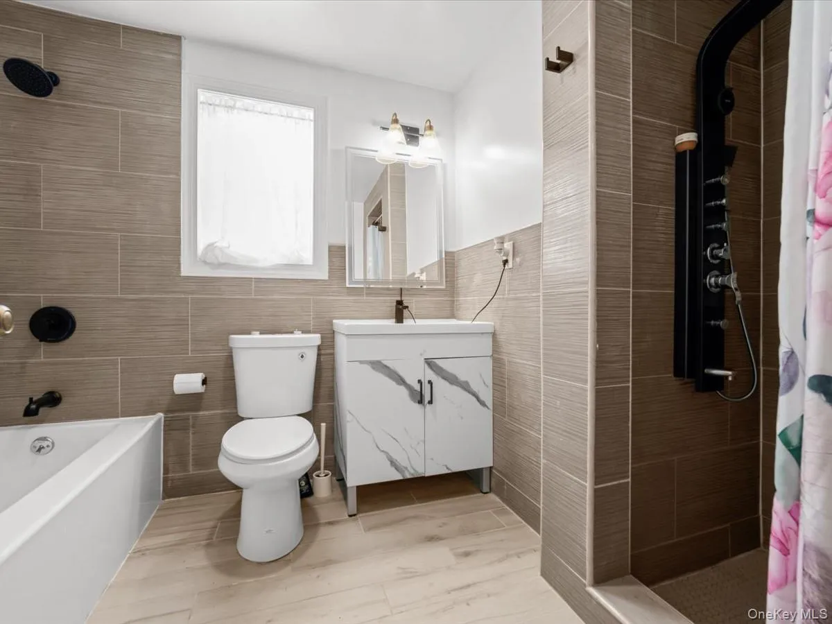 6507 181st Street, New York, NY, 4 Bedrooms Bedrooms, 7 Rooms Rooms,3 BathroomsBathrooms,Residential,For Rent,181st,0,1025679 6507 181st Street, New York, NY, 4 Bedrooms Bedrooms, 7 Rooms Rooms,3 BathroomsBathrooms,Residential,For Rent,181st,0,1025679