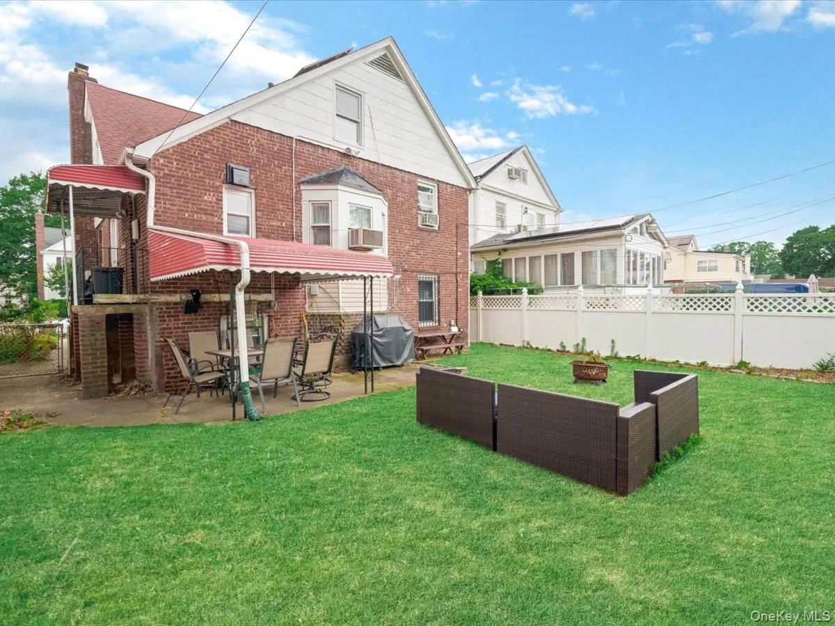 6507 181st Street, New York, NY, 4 Bedrooms Bedrooms, 7 Rooms Rooms,3 BathroomsBathrooms,Residential,For Rent,181st,0,1025679 6507 181st Street, New York, NY, 4 Bedrooms Bedrooms, 7 Rooms Rooms,3 BathroomsBathrooms,Residential,For Rent,181st,0,1025679