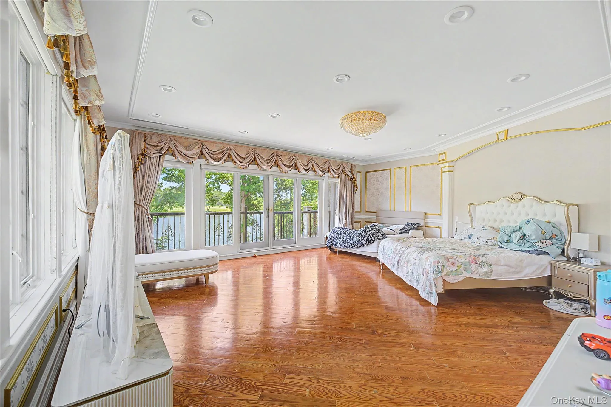 17 lake Road, North Hempstead, NY, 8 Bedrooms Bedrooms, 12 Rooms Rooms,7 BathroomsBathrooms,Residential,For Rent,lake,0,1025682 17 lake Road, North Hempstead, NY, 8 Bedrooms Bedrooms, 12 Rooms Rooms,7 BathroomsBathrooms,Residential,For Rent,lake,0,1025682