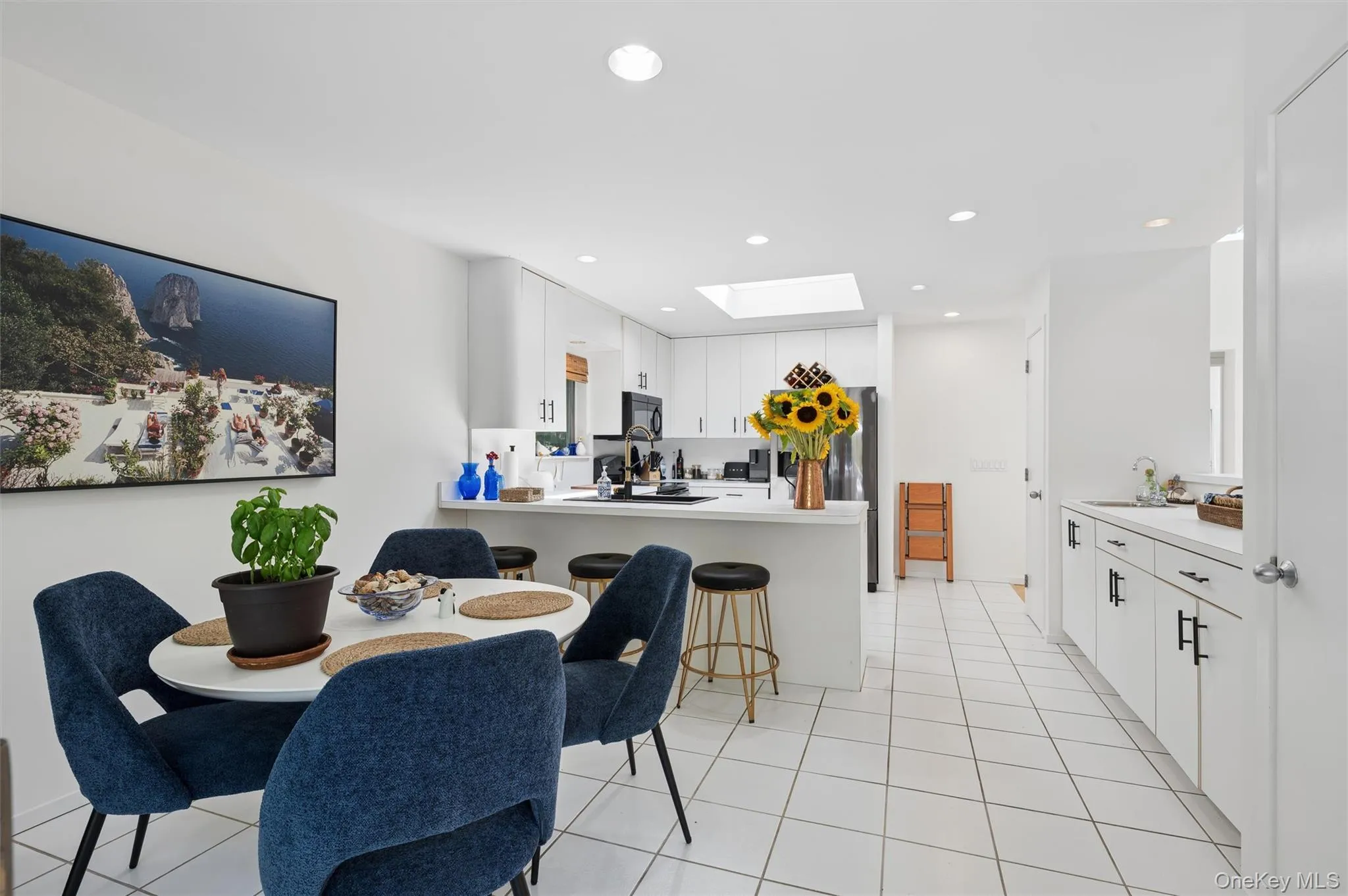 16 Elizabeth Lane, Southampton, NY, 4 Bedrooms Bedrooms, 9 Rooms Rooms,3 BathroomsBathrooms,Residential Lease,For Rent,Elizabeth,0,1025684 16 Elizabeth Lane, Southampton, NY, 4 Bedrooms Bedrooms, 9 Rooms Rooms,3 BathroomsBathrooms,Residential Lease,For Rent,Elizabeth,0,1025684