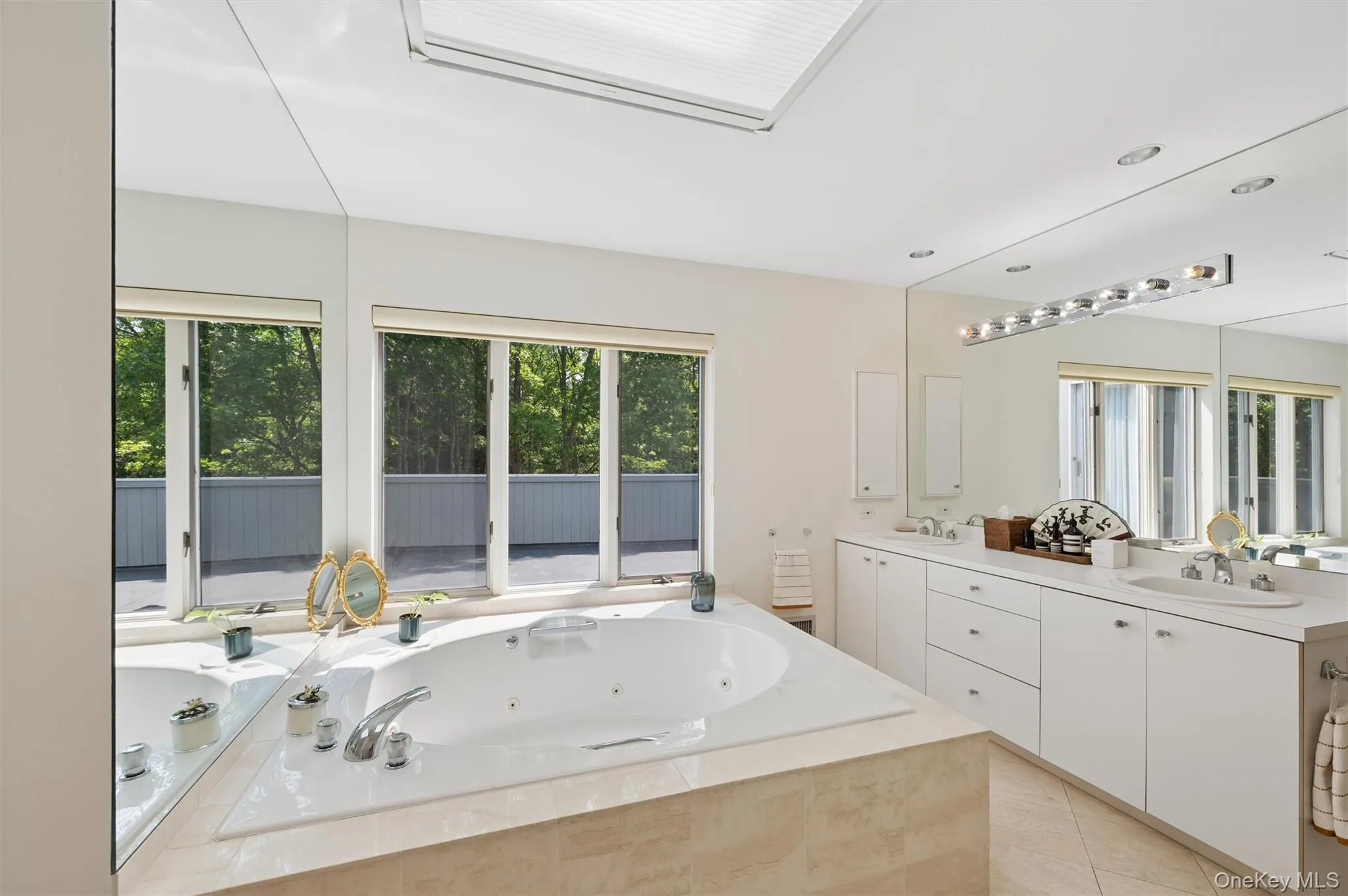 16 Elizabeth Lane, Southampton, NY, 4 Bedrooms Bedrooms, 9 Rooms Rooms,3 BathroomsBathrooms,Residential Lease,For Rent,Elizabeth,0,1025684 16 Elizabeth Lane, Southampton, NY, 4 Bedrooms Bedrooms, 9 Rooms Rooms,3 BathroomsBathrooms,Residential Lease,For Rent,Elizabeth,0,1025684