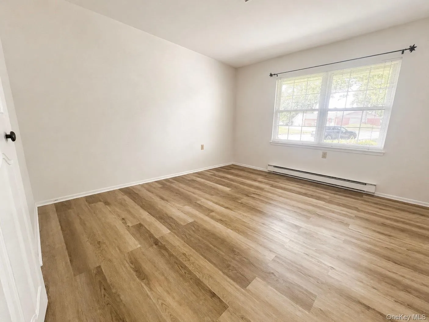 66 Enfield Court, Brookhaven, NY, 2 Bedrooms Bedrooms, 5 Rooms Rooms,1 BathroomBathrooms,Residential,For Rent,Enfield,0,1025693 66 Enfield Court, Brookhaven, NY, 2 Bedrooms Bedrooms, 5 Rooms Rooms,1 BathroomBathrooms,Residential,For Rent,Enfield,0,1025693