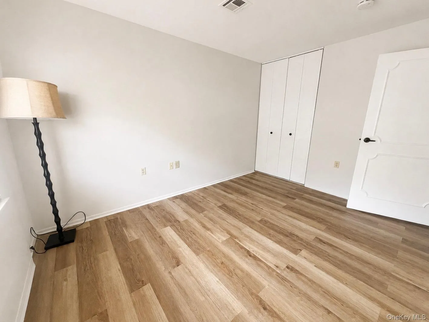 66 Enfield Court, Brookhaven, NY, 2 Bedrooms Bedrooms, 5 Rooms Rooms,1 BathroomBathrooms,Residential,For Rent,Enfield,0,1025693 66 Enfield Court, Brookhaven, NY, 2 Bedrooms Bedrooms, 5 Rooms Rooms,1 BathroomBathrooms,Residential,For Rent,Enfield,0,1025693