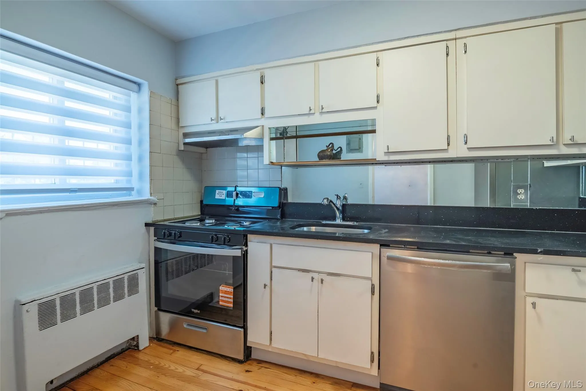 221 Middle Neck Road, North Hempstead, NY, 1 Bedroom Bedrooms, 4 Rooms Rooms,1 BathroomBathrooms,Residential,For Rent,Middle Neck,0,1025695 221 Middle Neck Road, North Hempstead, NY, 1 Bedroom Bedrooms, 4 Rooms Rooms,1 BathroomBathrooms,Residential,For Rent,Middle Neck,0,1025695