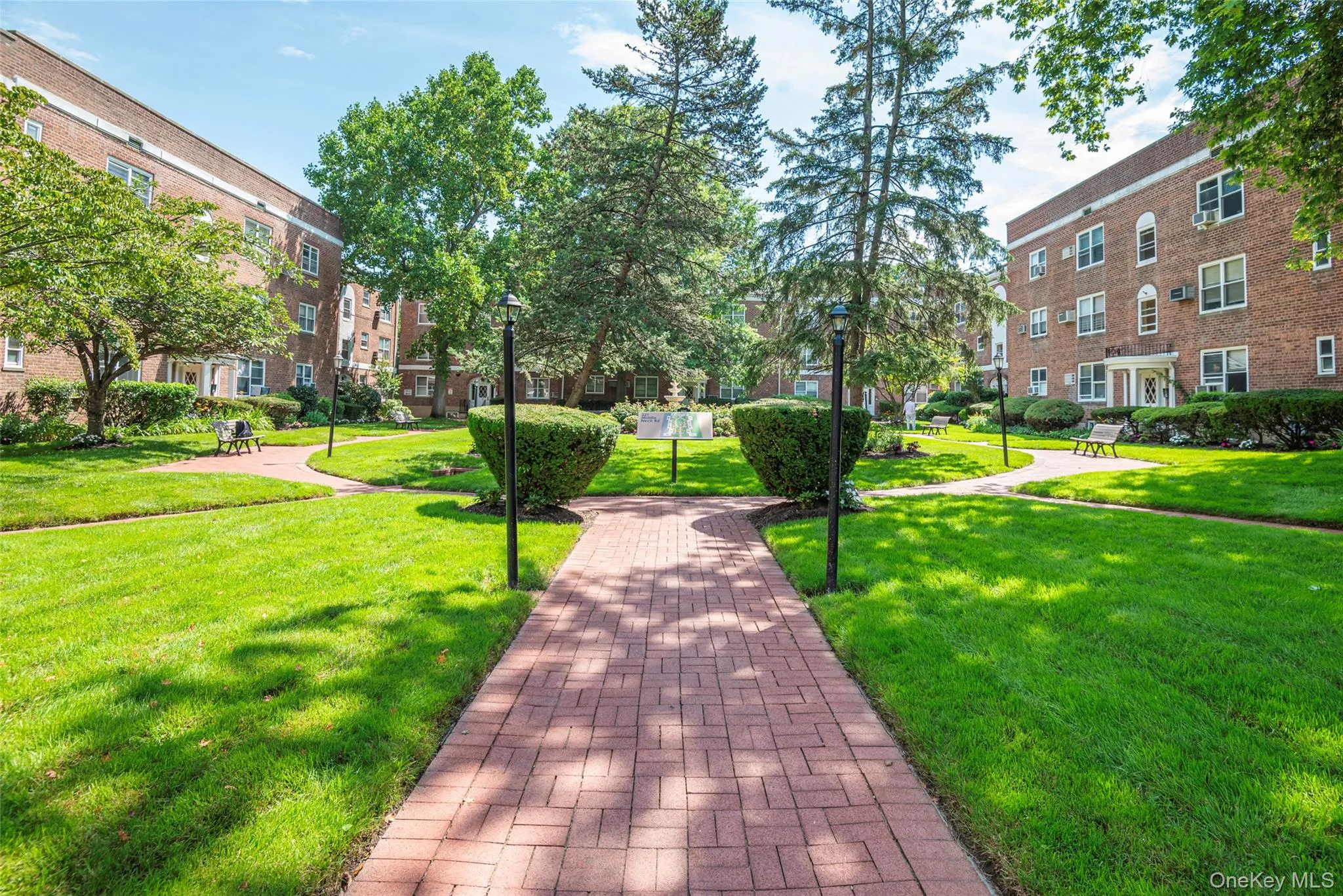 221 Middle Neck Road, North Hempstead, NY, 1 Bedroom Bedrooms, 4 Rooms Rooms,1 BathroomBathrooms,Residential,For Rent,Middle Neck,0,1025695 221 Middle Neck Road, North Hempstead, NY, 1 Bedroom Bedrooms, 4 Rooms Rooms,1 BathroomBathrooms,Residential,For Rent,Middle Neck,0,1025695