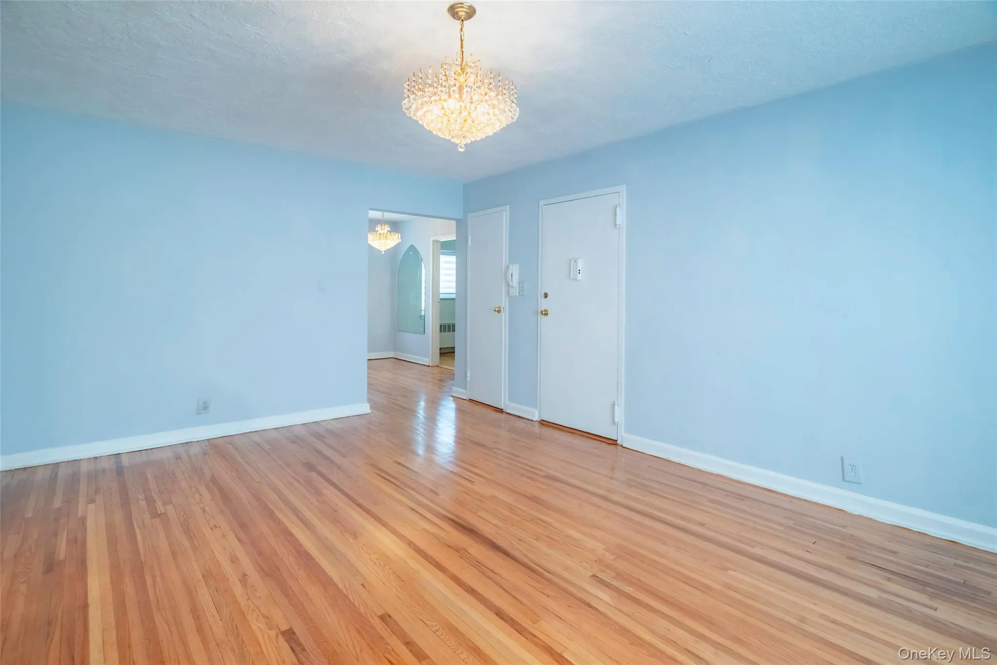 221 Middle Neck Road, North Hempstead, NY, 1 Bedroom Bedrooms, 4 Rooms Rooms,1 BathroomBathrooms,Residential,For Rent,Middle Neck,0,1025695 221 Middle Neck Road, North Hempstead, NY, 1 Bedroom Bedrooms, 4 Rooms Rooms,1 BathroomBathrooms,Residential,For Rent,Middle Neck,0,1025695