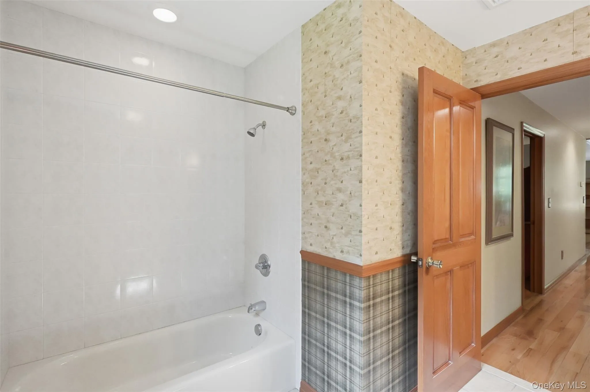 68 Bowen Road, Warwick (town), NY, 3 Bedrooms Bedrooms, 7 Rooms Rooms,2 BathroomsBathrooms,Residential,For Rent,Bowen,0,1025697 68 Bowen Road, Warwick (town), NY, 3 Bedrooms Bedrooms, 7 Rooms Rooms,2 BathroomsBathrooms,Residential,For Rent,Bowen,0,1025697