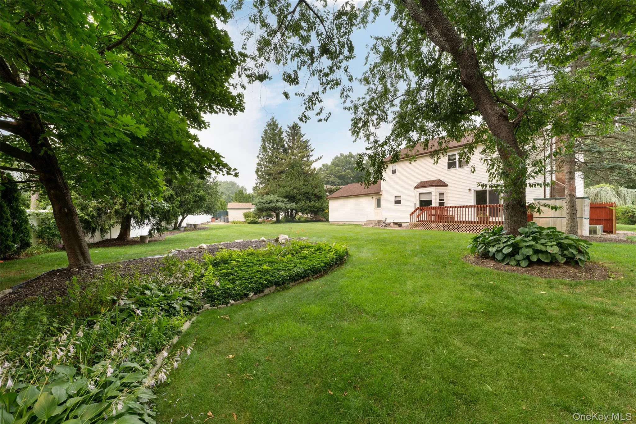 15 Fairfields Court, Huntington, NY, 4 Bedrooms Bedrooms, 8 Rooms Rooms,3 BathroomsBathrooms,Residential,For Rent,Fairfields,0,1025698 15 Fairfields Court, Huntington, NY, 4 Bedrooms Bedrooms, 8 Rooms Rooms,3 BathroomsBathrooms,Residential,For Rent,Fairfields,0,1025698