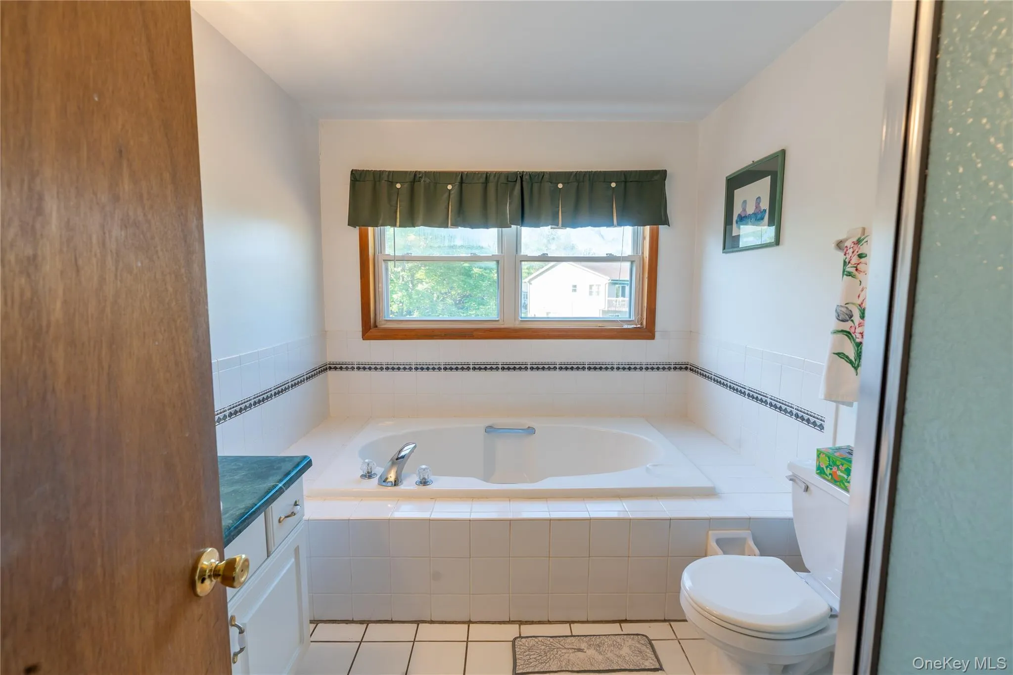 Master bath with soaking tub and separate shower Master bath with soaking tub and separate shower