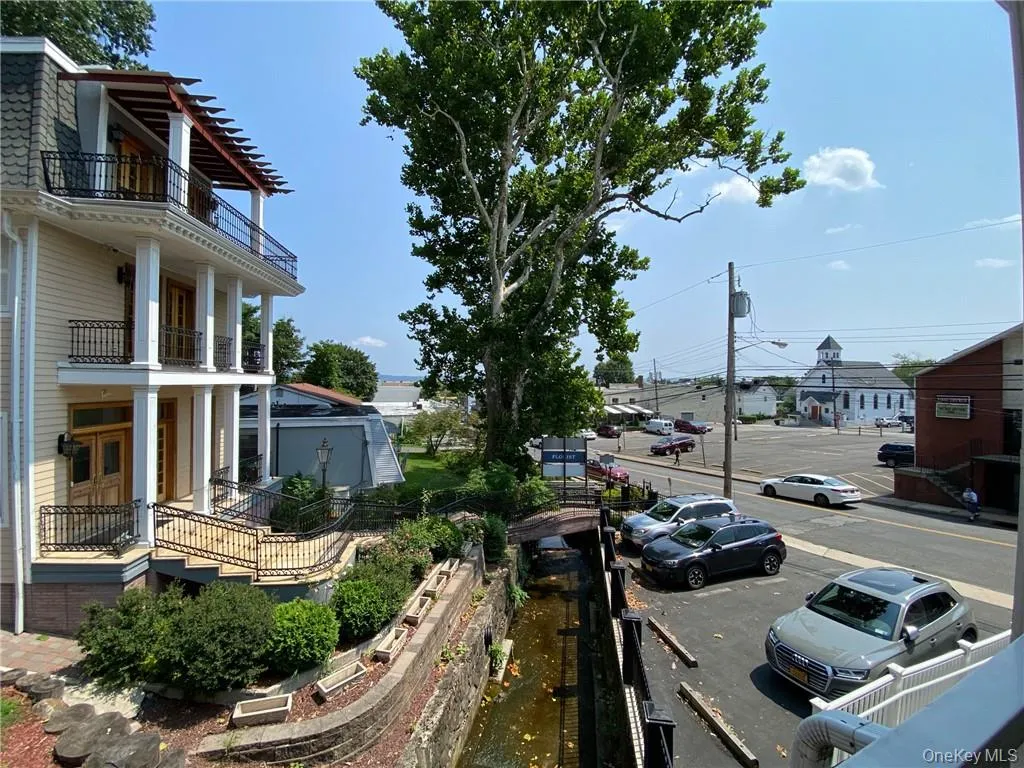 188 Main Street, Orangetown, NY, 3 Bedrooms Bedrooms, 7 Rooms Rooms,3 BathroomsBathrooms,Residential Lease,For Rent,Main,0,1025701 188 Main Street, Orangetown, NY, 3 Bedrooms Bedrooms, 7 Rooms Rooms,3 BathroomsBathrooms,Residential Lease,For Rent,Main,0,1025701