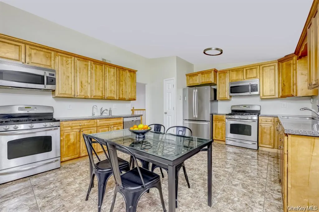 12 Woodwind Lane, Ramapo, NY, 5 Bedrooms Bedrooms, 9 Rooms Rooms,2 BathroomsBathrooms,Residential,For Rent,Woodwind,0,1025702 12 Woodwind Lane, Ramapo, NY, 5 Bedrooms Bedrooms, 9 Rooms Rooms,2 BathroomsBathrooms,Residential,For Rent,Woodwind,0,1025702