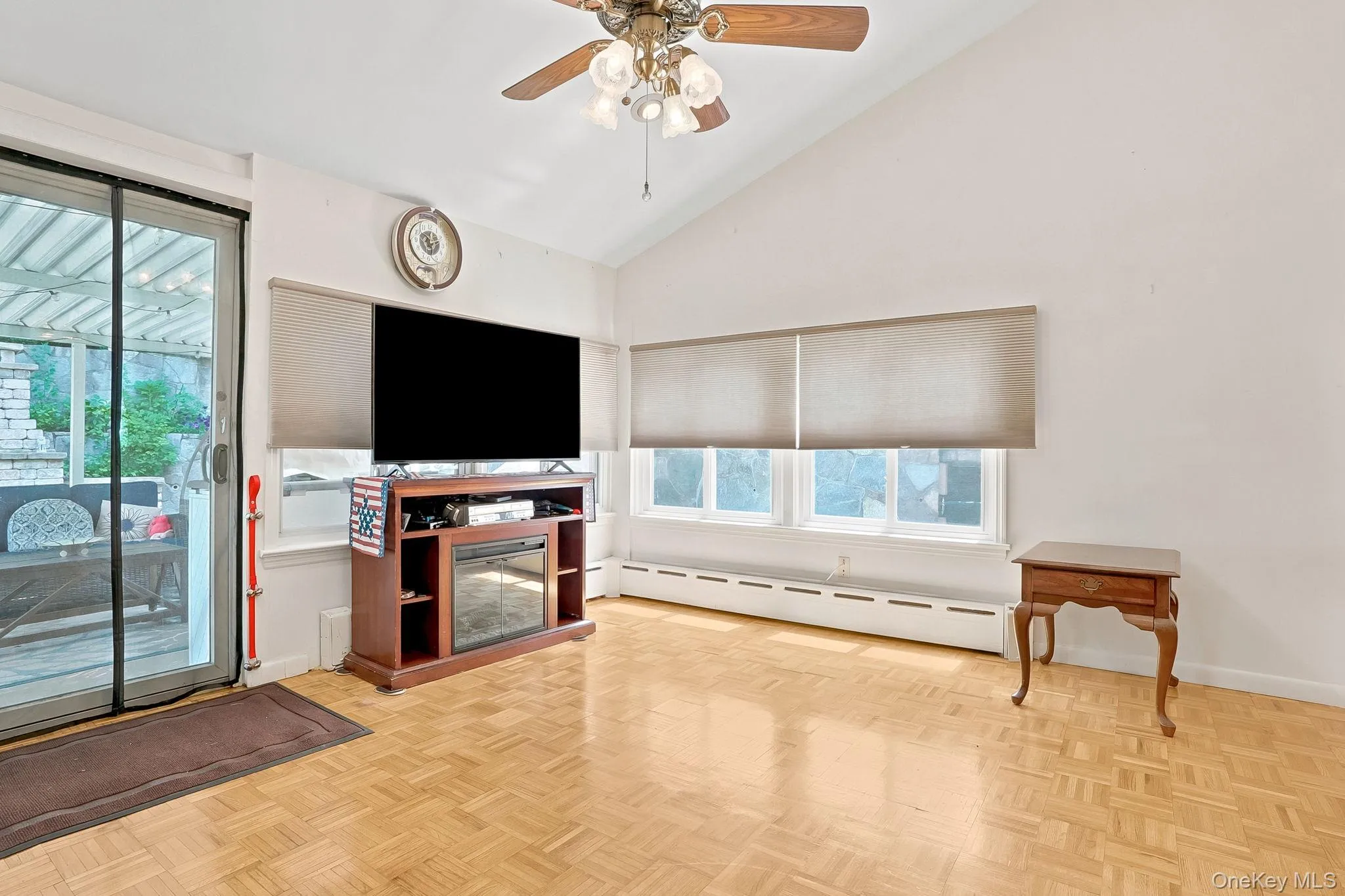 75 Glen Forest Street, Mount Pleasant, NY, 5 Bedrooms Bedrooms, 12 Rooms Rooms,4 BathroomsBathrooms,Residential,For Rent,Glen Forest,0,1025703 75 Glen Forest Street, Mount Pleasant, NY, 5 Bedrooms Bedrooms, 12 Rooms Rooms,4 BathroomsBathrooms,Residential,For Rent,Glen Forest,0,1025703