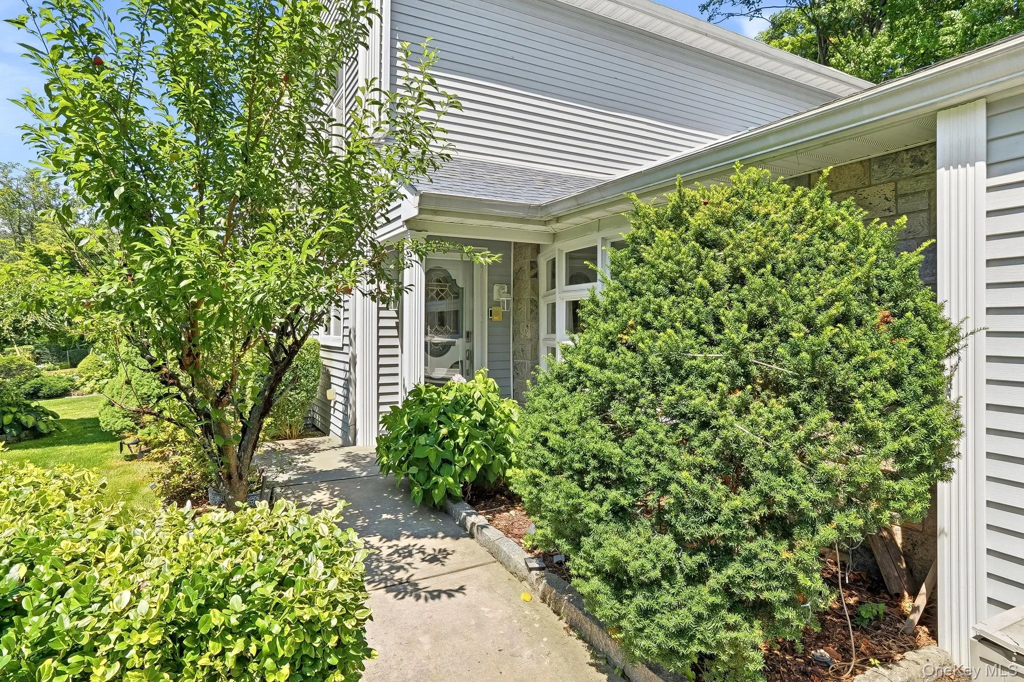 75 Glen Forest Street, Mount Pleasant, NY, 5 Bedrooms Bedrooms, 12 Rooms Rooms,4 BathroomsBathrooms,Residential,For Rent,Glen Forest,0,1025703 75 Glen Forest Street, Mount Pleasant, NY, 5 Bedrooms Bedrooms, 12 Rooms Rooms,4 BathroomsBathrooms,Residential,For Rent,Glen Forest,0,1025703