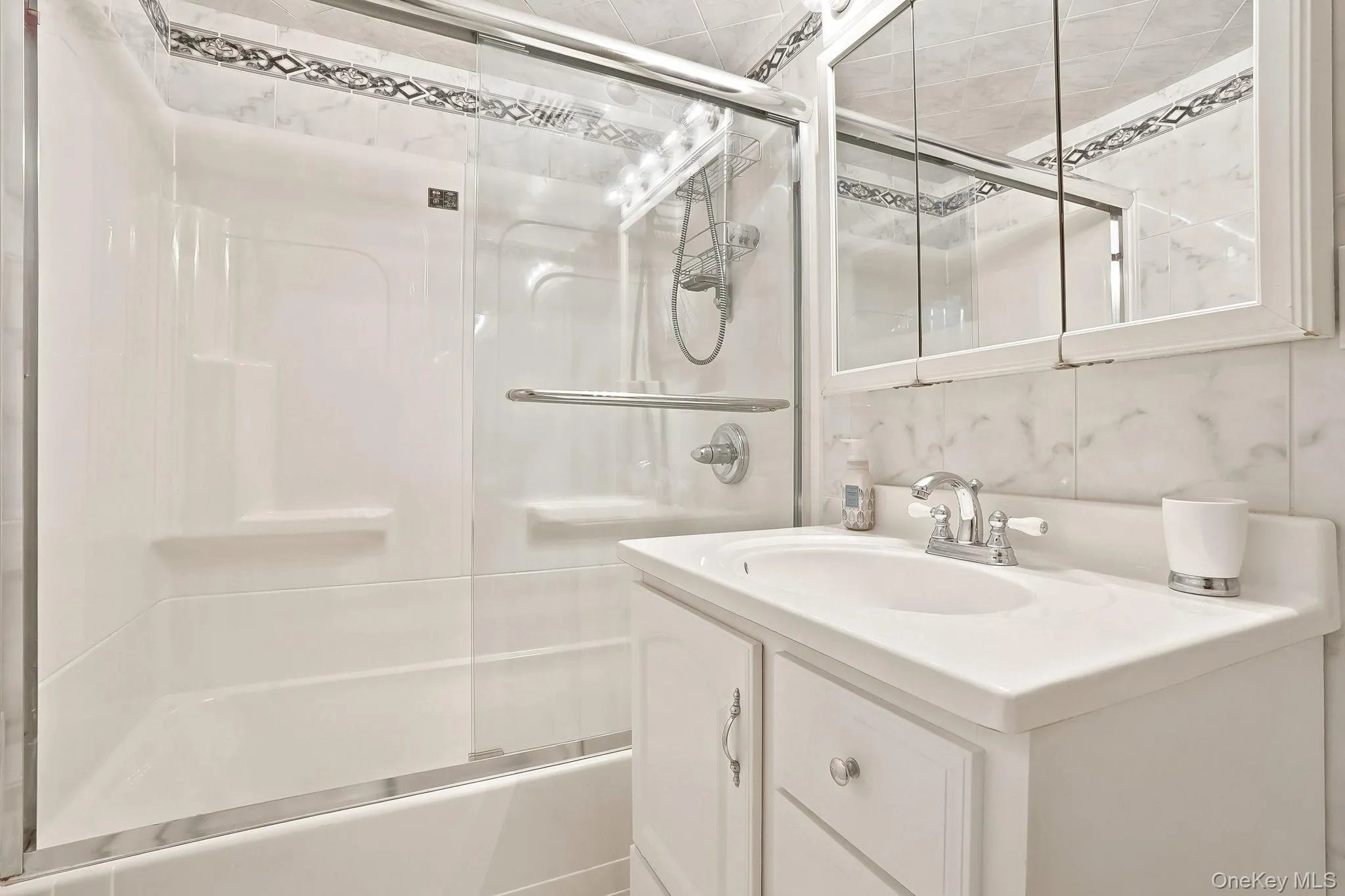 75 Glen Forest Street, Mount Pleasant, NY, 5 Bedrooms Bedrooms, 12 Rooms Rooms,4 BathroomsBathrooms,Residential,For Rent,Glen Forest,0,1025703 75 Glen Forest Street, Mount Pleasant, NY, 5 Bedrooms Bedrooms, 12 Rooms Rooms,4 BathroomsBathrooms,Residential,For Rent,Glen Forest,0,1025703