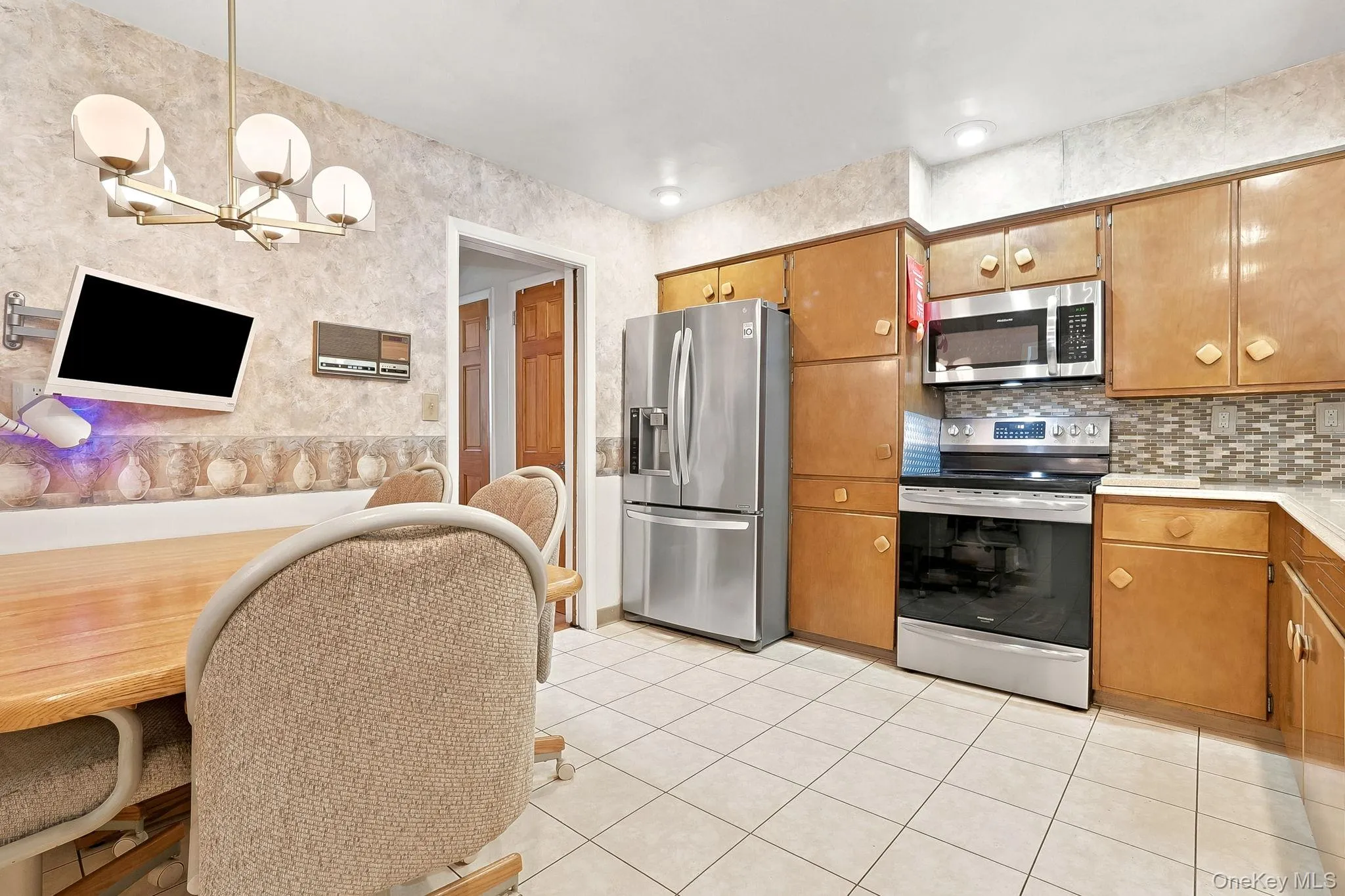 75 Glen Forest Street, Mount Pleasant, NY, 5 Bedrooms Bedrooms, 12 Rooms Rooms,4 BathroomsBathrooms,Residential,For Rent,Glen Forest,0,1025703 75 Glen Forest Street, Mount Pleasant, NY, 5 Bedrooms Bedrooms, 12 Rooms Rooms,4 BathroomsBathrooms,Residential,For Rent,Glen Forest,0,1025703