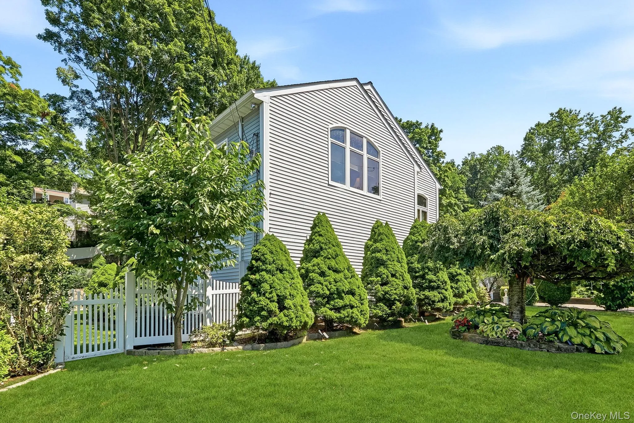 75 Glen Forest Street, Mount Pleasant, NY, 5 Bedrooms Bedrooms, 12 Rooms Rooms,4 BathroomsBathrooms,Residential,For Rent,Glen Forest,0,1025703 75 Glen Forest Street, Mount Pleasant, NY, 5 Bedrooms Bedrooms, 12 Rooms Rooms,4 BathroomsBathrooms,Residential,For Rent,Glen Forest,0,1025703