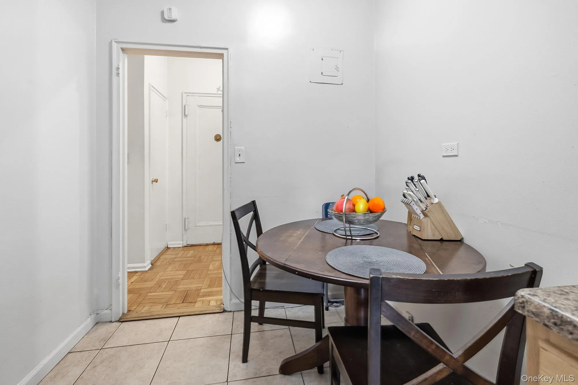 55 Knolls Crescent, New York, NY, 2 Bedrooms Bedrooms, 4 Rooms Rooms,1 BathroomBathrooms,Residential,For Rent,Knolls,0,1025705 55 Knolls Crescent, New York, NY, 2 Bedrooms Bedrooms, 4 Rooms Rooms,1 BathroomBathrooms,Residential,For Rent,Knolls,0,1025705