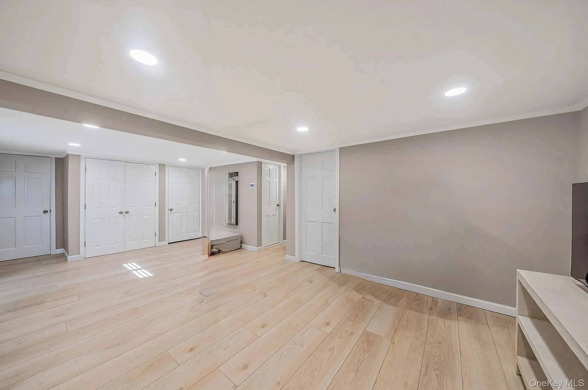 22 Milburn Road, Brookhaven, NY, 4 Bedrooms Bedrooms, 9 Rooms Rooms,2 BathroomsBathrooms,Residential,For Rent,Milburn,0,1025708 22 Milburn Road, Brookhaven, NY, 4 Bedrooms Bedrooms, 9 Rooms Rooms,2 BathroomsBathrooms,Residential,For Rent,Milburn,0,1025708