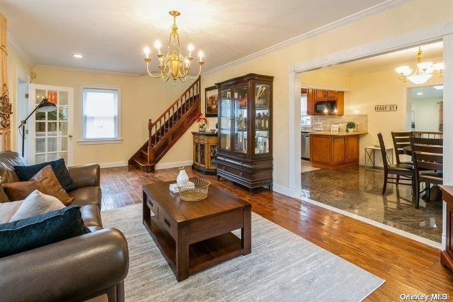 44 Jayson Avenue, North Hempstead, NY, 3 Bedrooms Bedrooms, 8 Rooms Rooms,2 BathroomsBathrooms,Residential,For Rent,Jayson,0,1025710 44 Jayson Avenue, North Hempstead, NY, 3 Bedrooms Bedrooms, 8 Rooms Rooms,2 BathroomsBathrooms,Residential,For Rent,Jayson,0,1025710
