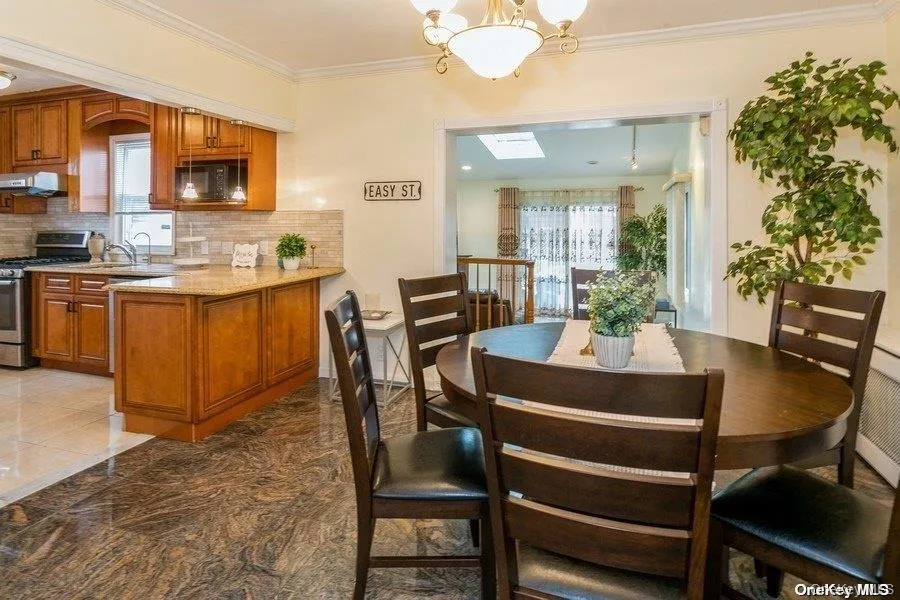 44 Jayson Avenue, North Hempstead, NY, 3 Bedrooms Bedrooms, 8 Rooms Rooms,2 BathroomsBathrooms,Residential,For Rent,Jayson,0,1025710 44 Jayson Avenue, North Hempstead, NY, 3 Bedrooms Bedrooms, 8 Rooms Rooms,2 BathroomsBathrooms,Residential,For Rent,Jayson,0,1025710