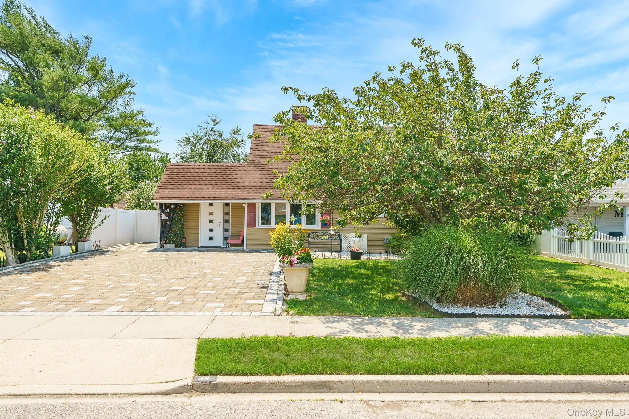 46 Elves Lane, Hempstead, NY, 3 Bedrooms Bedrooms, 9 Rooms Rooms,2 BathroomsBathrooms,Residential,For Rent,Elves,0,1025716 46 Elves Lane, Hempstead, NY, 3 Bedrooms Bedrooms, 9 Rooms Rooms,2 BathroomsBathrooms,Residential,For Rent,Elves,0,1025716