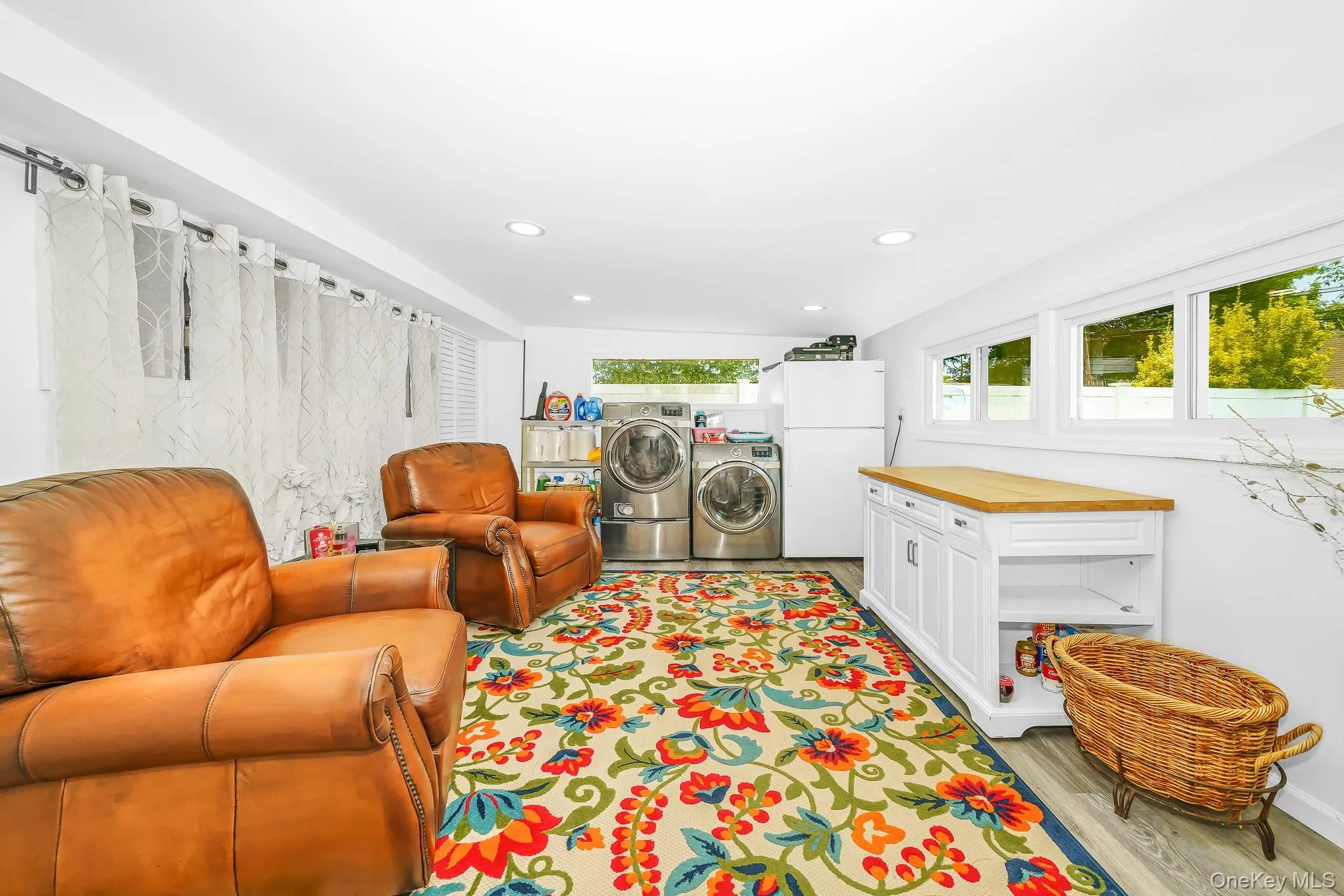 46 Elves Lane, Hempstead, NY, 3 Bedrooms Bedrooms, 9 Rooms Rooms,2 BathroomsBathrooms,Residential,For Rent,Elves,0,1025716 46 Elves Lane, Hempstead, NY, 3 Bedrooms Bedrooms, 9 Rooms Rooms,2 BathroomsBathrooms,Residential,For Rent,Elves,0,1025716