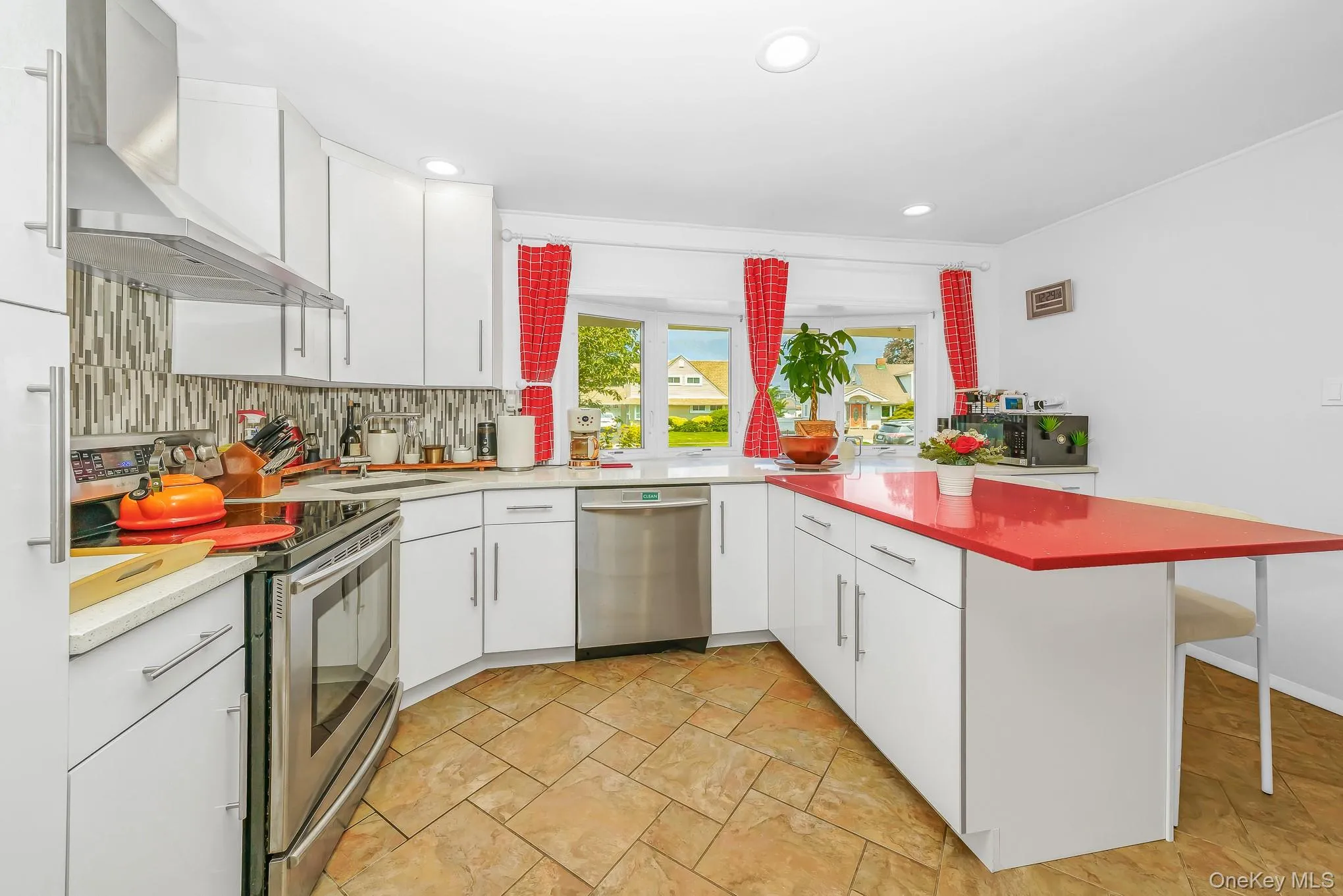 46 Elves Lane, Hempstead, NY, 3 Bedrooms Bedrooms, 9 Rooms Rooms,2 BathroomsBathrooms,Residential,For Rent,Elves,0,1025716 46 Elves Lane, Hempstead, NY, 3 Bedrooms Bedrooms, 9 Rooms Rooms,2 BathroomsBathrooms,Residential,For Rent,Elves,0,1025716