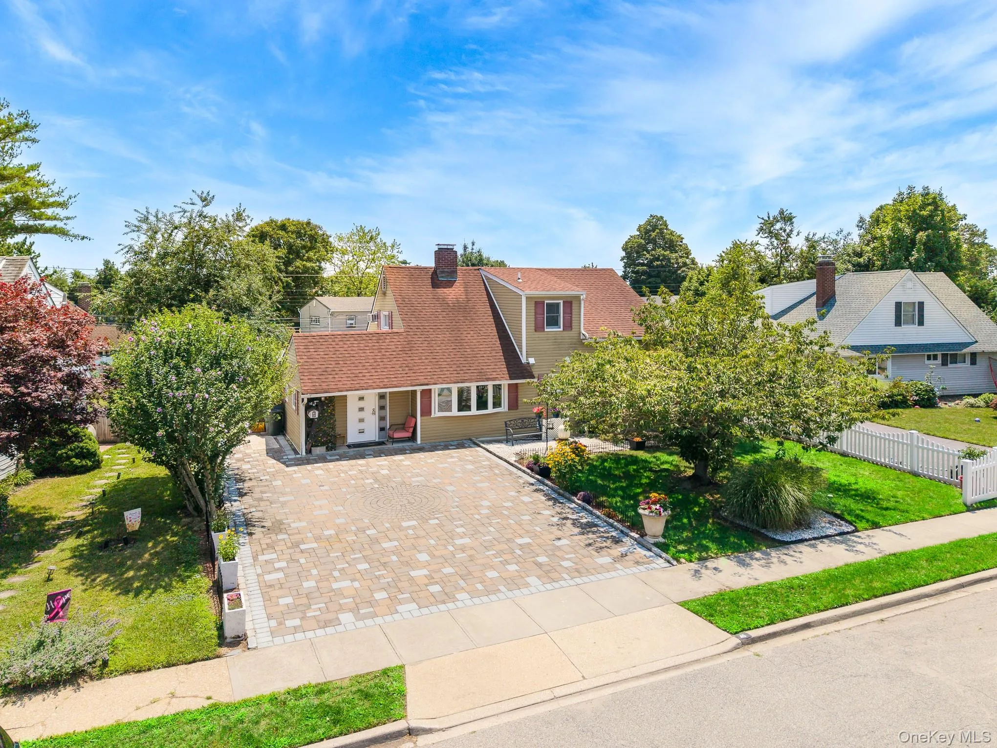 46 Elves Lane, Hempstead, NY, 3 Bedrooms Bedrooms, 9 Rooms Rooms,2 BathroomsBathrooms,Residential,For Rent,Elves,0,1025716 46 Elves Lane, Hempstead, NY, 3 Bedrooms Bedrooms, 9 Rooms Rooms,2 BathroomsBathrooms,Residential,For Rent,Elves,0,1025716