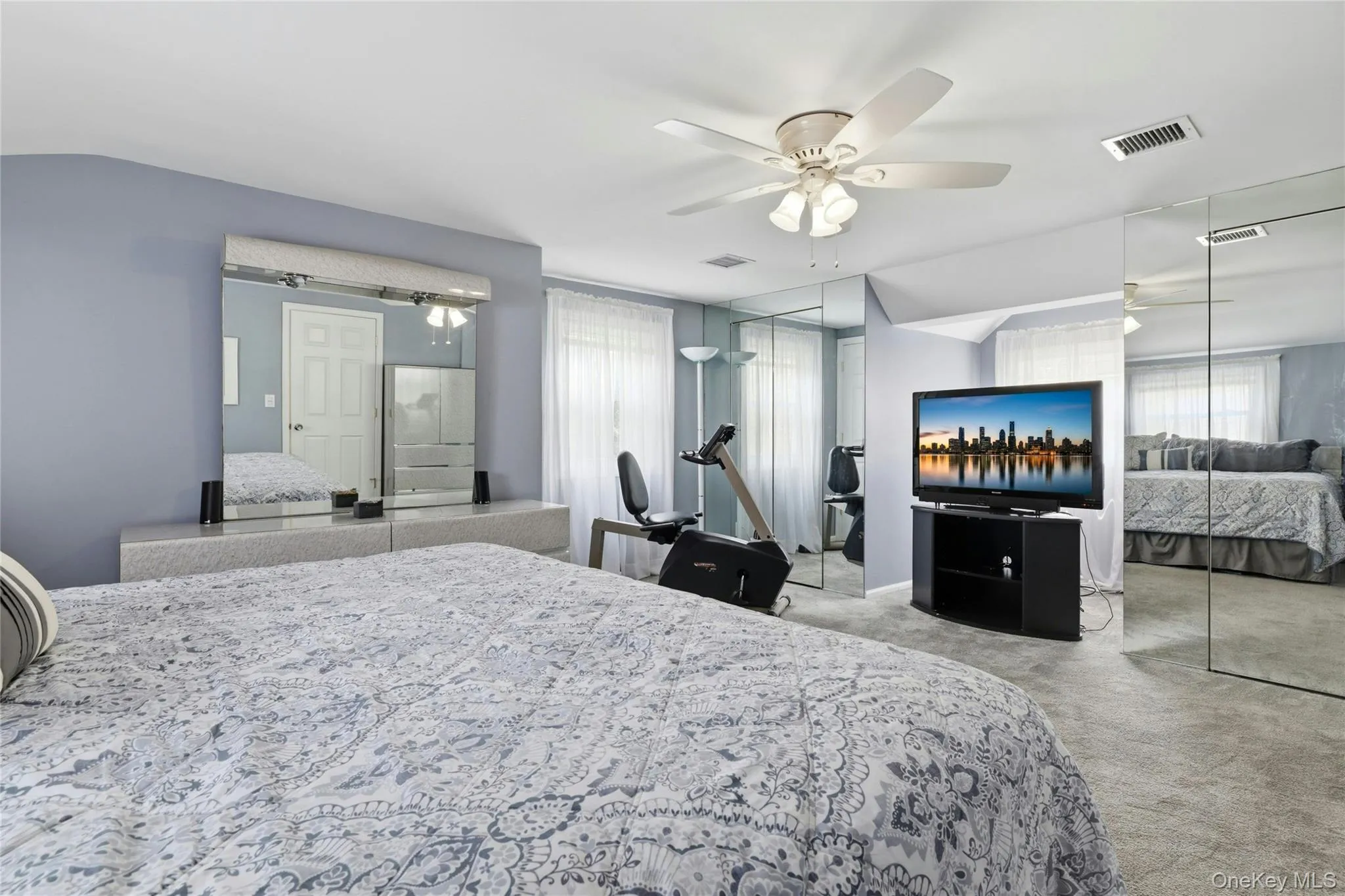 70 Birchwood Drive, North Hempstead, NY, 4 Bedrooms Bedrooms, 8 Rooms Rooms,2 BathroomsBathrooms,Residential,For Rent,Birchwood,0,1025720 70 Birchwood Drive, North Hempstead, NY, 4 Bedrooms Bedrooms, 8 Rooms Rooms,2 BathroomsBathrooms,Residential,For Rent,Birchwood,0,1025720