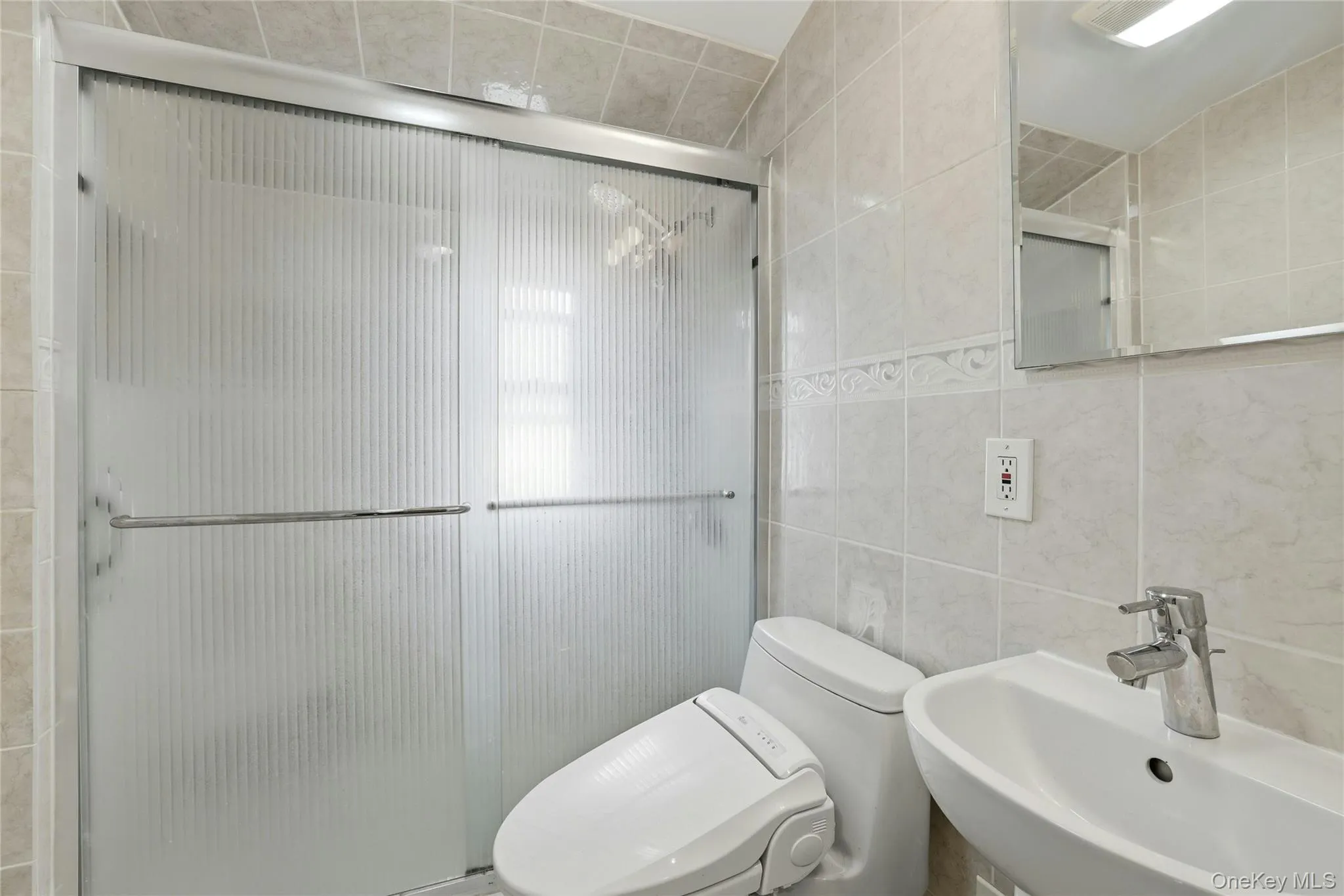 70 Birchwood Drive, North Hempstead, NY, 4 Bedrooms Bedrooms, 8 Rooms Rooms,2 BathroomsBathrooms,Residential,For Rent,Birchwood,0,1025720 70 Birchwood Drive, North Hempstead, NY, 4 Bedrooms Bedrooms, 8 Rooms Rooms,2 BathroomsBathrooms,Residential,For Rent,Birchwood,0,1025720
