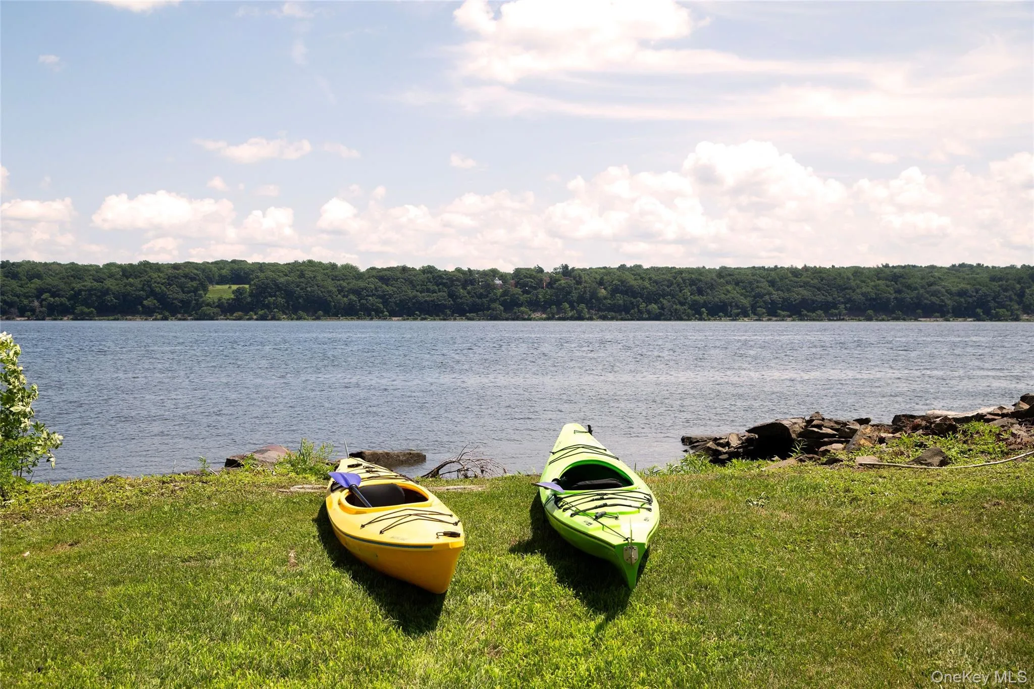 63 River Road, Saugerties, NY, 2 Bedrooms Bedrooms, 6 Rooms Rooms,2 BathroomsBathrooms,Residential,For Rent,River,0,1025721 63 River Road, Saugerties, NY, 2 Bedrooms Bedrooms, 6 Rooms Rooms,2 BathroomsBathrooms,Residential,For Rent,River,0,1025721