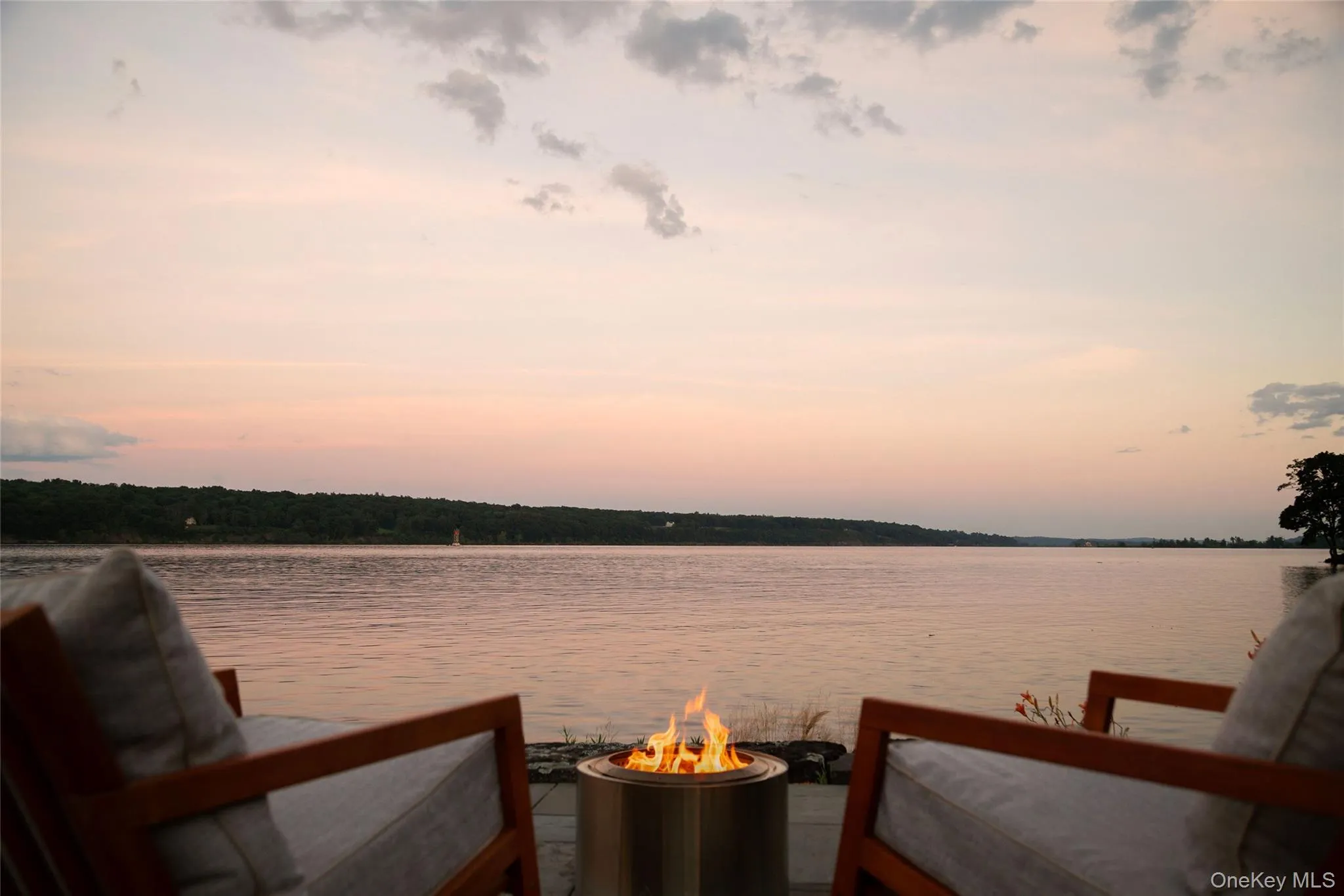 63 River Road, Saugerties, NY, 2 Bedrooms Bedrooms, 6 Rooms Rooms,2 BathroomsBathrooms,Residential,For Rent,River,0,1025721 63 River Road, Saugerties, NY, 2 Bedrooms Bedrooms, 6 Rooms Rooms,2 BathroomsBathrooms,Residential,For Rent,River,0,1025721