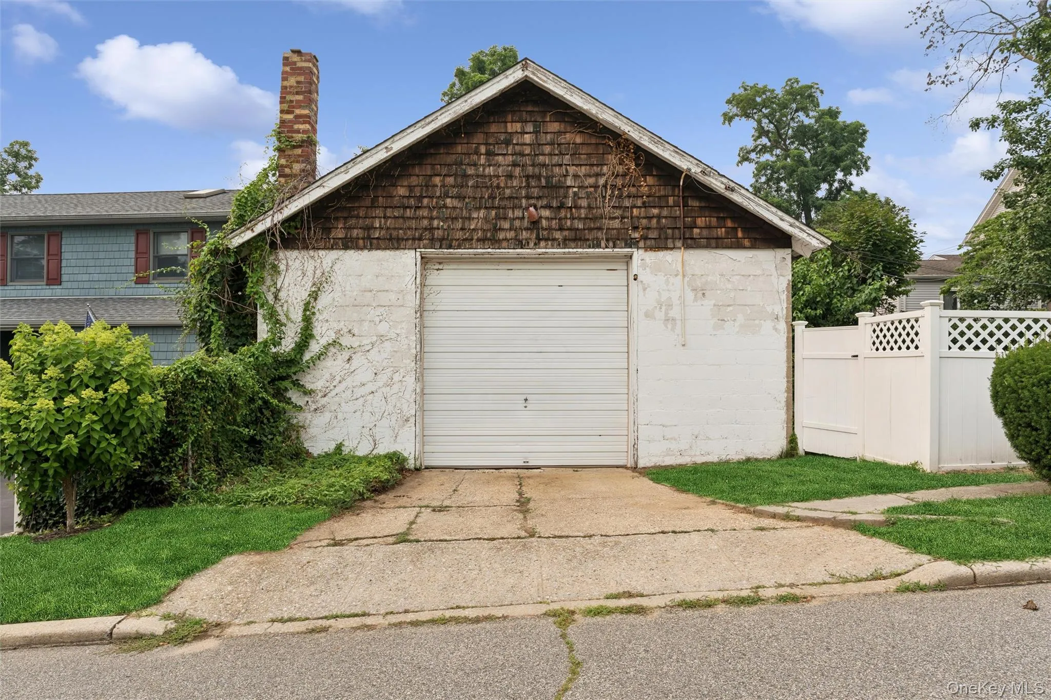 49 Clinton Avenue, Huntington, NY, 4 Bedrooms Bedrooms, 9 Rooms Rooms,2 BathroomsBathrooms,Residential,For Rent,Clinton,0,1025724 49 Clinton Avenue, Huntington, NY, 4 Bedrooms Bedrooms, 9 Rooms Rooms,2 BathroomsBathrooms,Residential,For Rent,Clinton,0,1025724