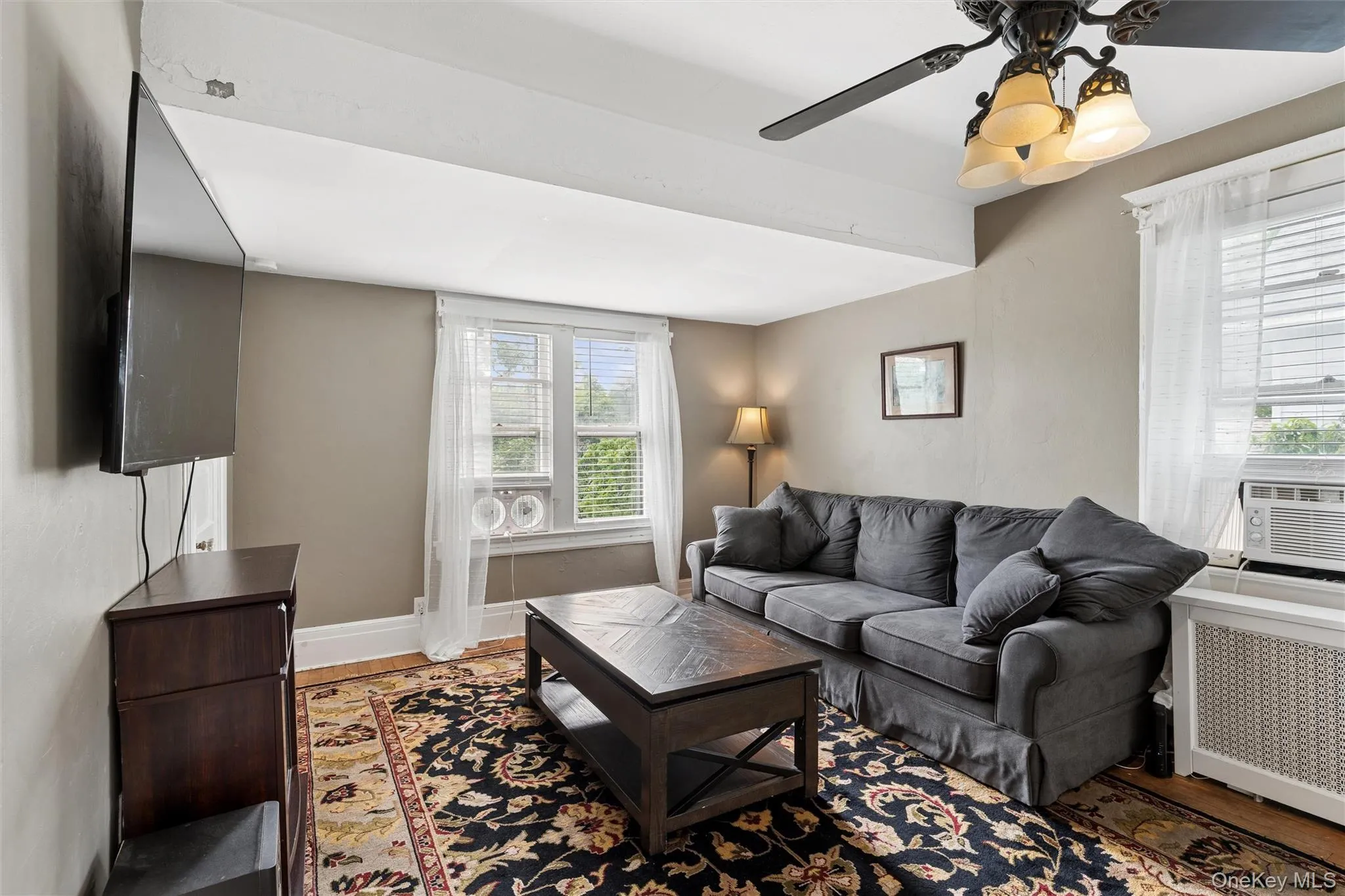 49 Clinton Avenue, Huntington, NY, 4 Bedrooms Bedrooms, 9 Rooms Rooms,2 BathroomsBathrooms,Residential,For Rent,Clinton,0,1025724 49 Clinton Avenue, Huntington, NY, 4 Bedrooms Bedrooms, 9 Rooms Rooms,2 BathroomsBathrooms,Residential,For Rent,Clinton,0,1025724
