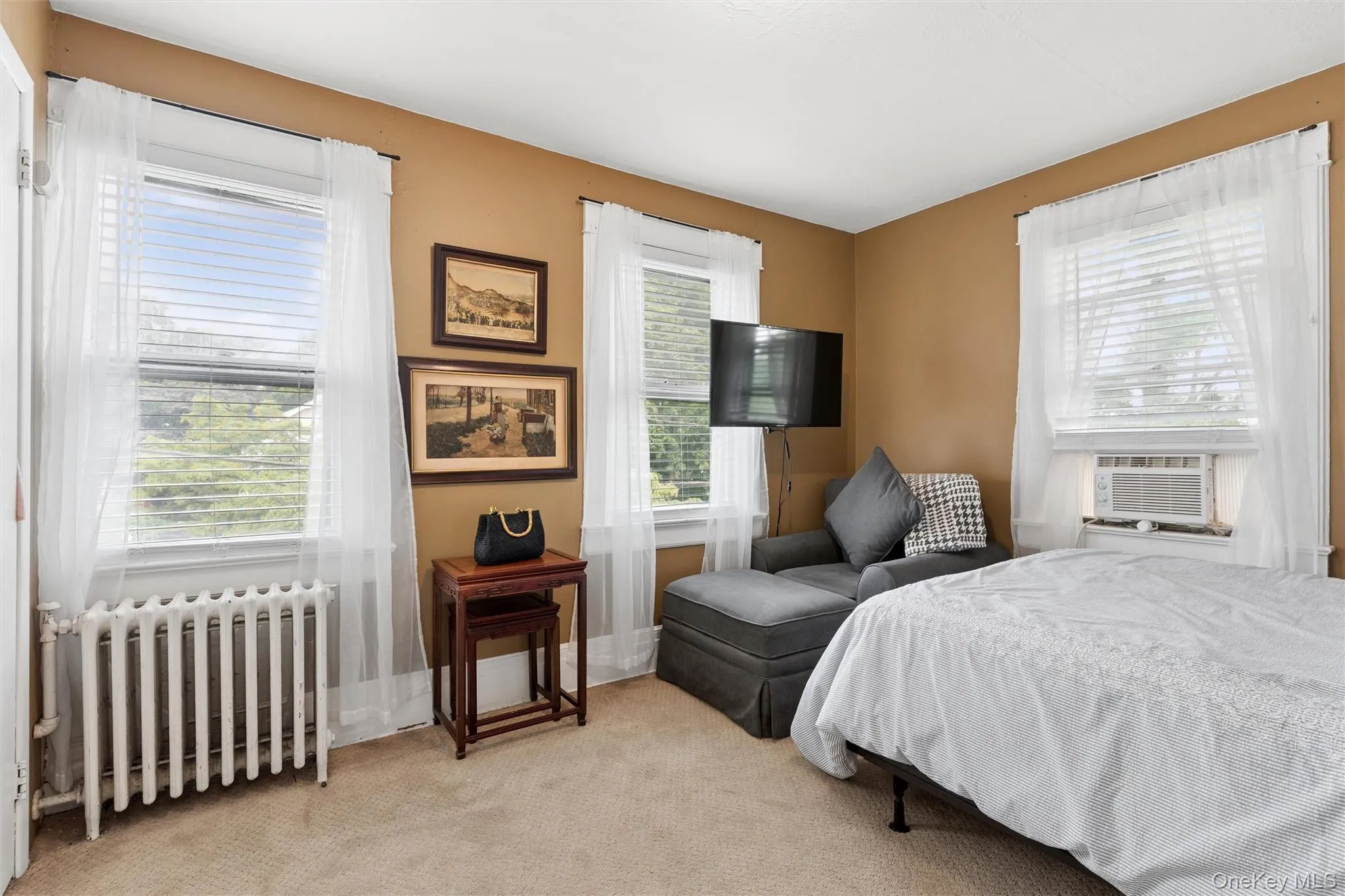 49 Clinton Avenue, Huntington, NY, 4 Bedrooms Bedrooms, 9 Rooms Rooms,2 BathroomsBathrooms,Residential,For Rent,Clinton,0,1025724 49 Clinton Avenue, Huntington, NY, 4 Bedrooms Bedrooms, 9 Rooms Rooms,2 BathroomsBathrooms,Residential,For Rent,Clinton,0,1025724
