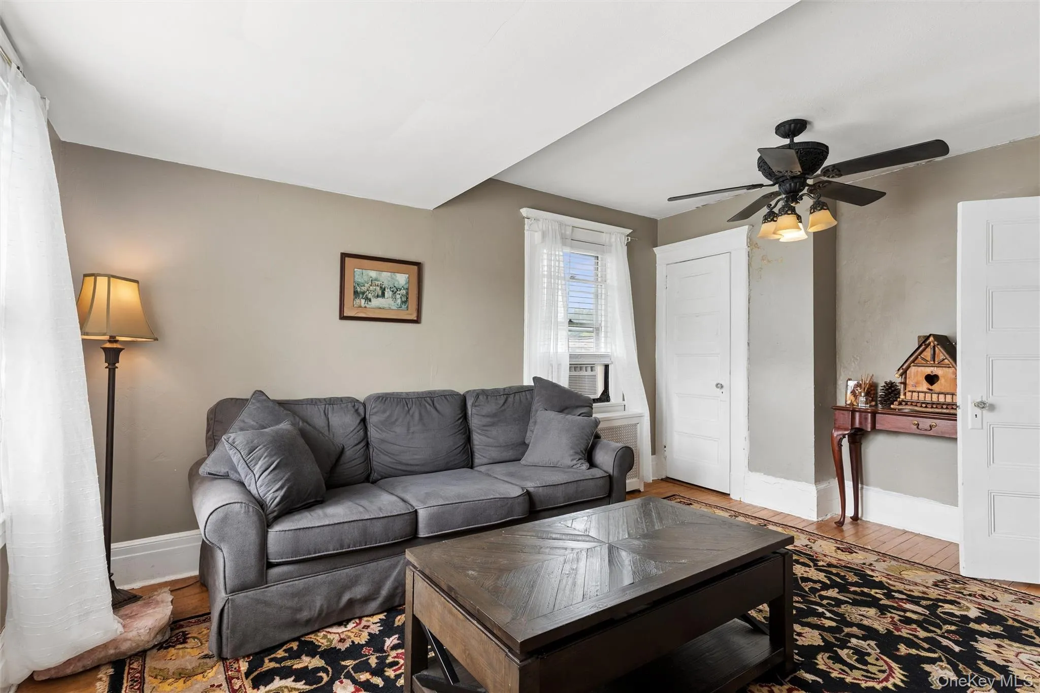 49 Clinton Avenue, Huntington, NY, 4 Bedrooms Bedrooms, 9 Rooms Rooms,2 BathroomsBathrooms,Residential,For Rent,Clinton,0,1025724 49 Clinton Avenue, Huntington, NY, 4 Bedrooms Bedrooms, 9 Rooms Rooms,2 BathroomsBathrooms,Residential,For Rent,Clinton,0,1025724