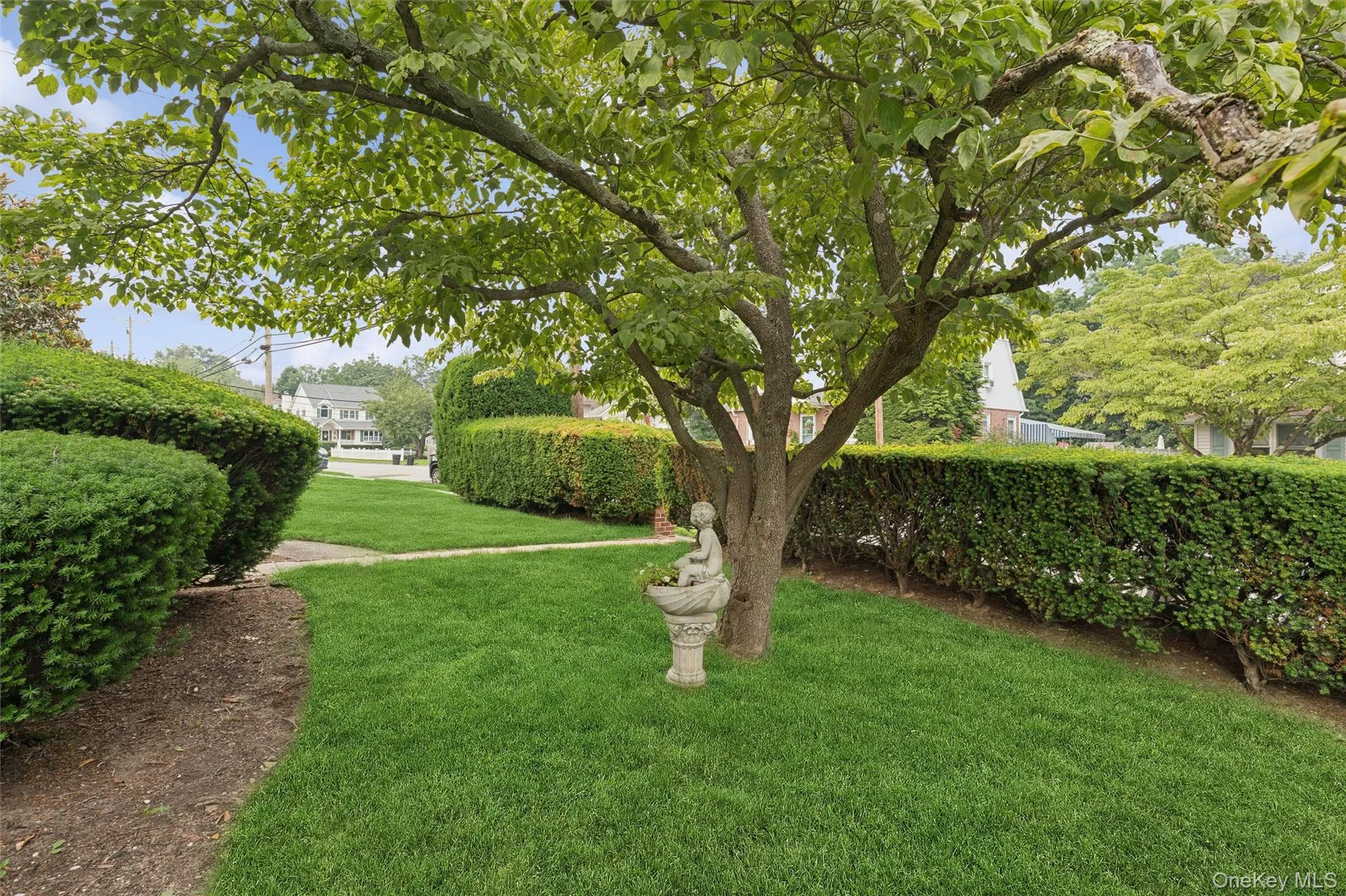 49 Clinton Avenue, Huntington, NY, 4 Bedrooms Bedrooms, 9 Rooms Rooms,2 BathroomsBathrooms,Residential,For Rent,Clinton,0,1025724 49 Clinton Avenue, Huntington, NY, 4 Bedrooms Bedrooms, 9 Rooms Rooms,2 BathroomsBathrooms,Residential,For Rent,Clinton,0,1025724