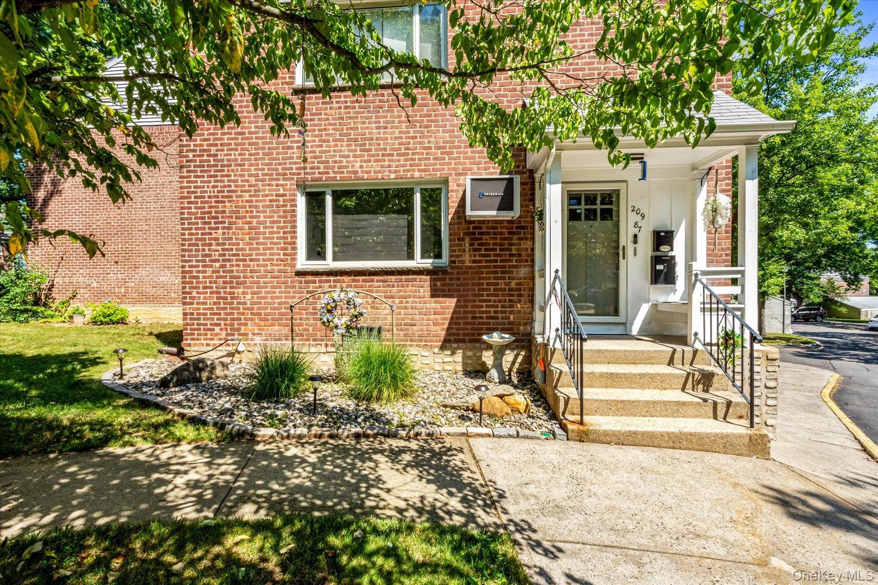 209-87 18th Avenue, New York, NY, 1 Bedroom Bedrooms, 4 Rooms Rooms,1 BathroomBathrooms,Residential,For Rent,18th,0,1025725 209-87 18th Avenue, New York, NY, 1 Bedroom Bedrooms, 4 Rooms Rooms,1 BathroomBathrooms,Residential,For Rent,18th,0,1025725