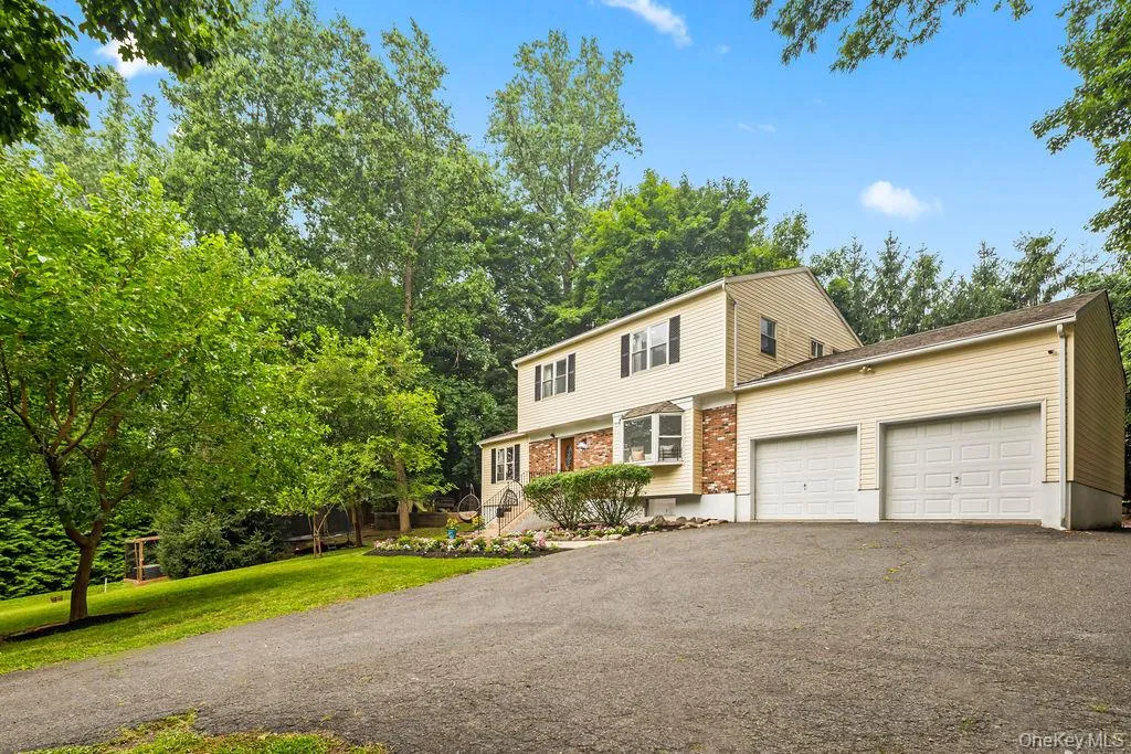 499 Orangeburg Road, Orangetown, NY, 4 Bedrooms Bedrooms, 10 Rooms Rooms,3 BathroomsBathrooms,Residential,For Rent,Orangeburg,0,1025730 499 Orangeburg Road, Orangetown, NY, 4 Bedrooms Bedrooms, 10 Rooms Rooms,3 BathroomsBathrooms,Residential,For Rent,Orangeburg,0,1025730