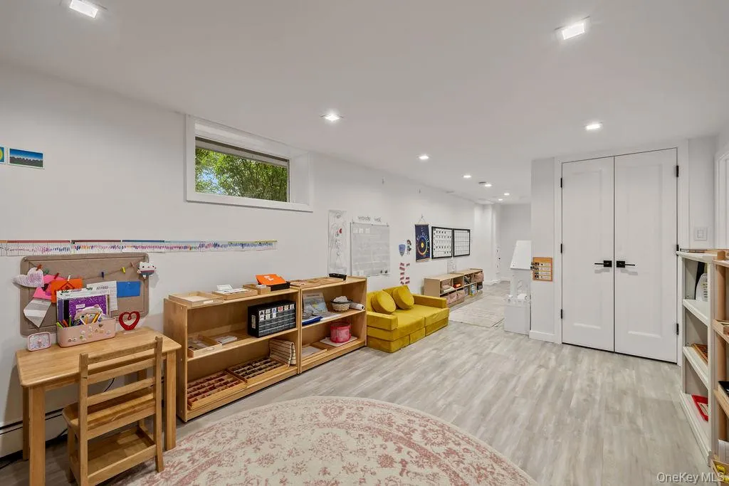 499 Orangeburg Road, Orangetown, NY, 4 Bedrooms Bedrooms, 10 Rooms Rooms,3 BathroomsBathrooms,Residential,For Rent,Orangeburg,0,1025730 499 Orangeburg Road, Orangetown, NY, 4 Bedrooms Bedrooms, 10 Rooms Rooms,3 BathroomsBathrooms,Residential,For Rent,Orangeburg,0,1025730