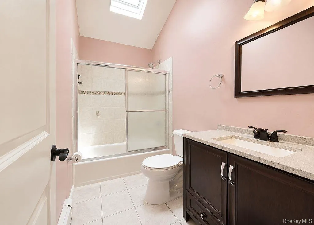 31 Westwood Drive, Brookhaven, NY, 4 Bedrooms Bedrooms, 8 Rooms Rooms,2 BathroomsBathrooms,Residential,For Rent,Westwood,0,1025731 31 Westwood Drive, Brookhaven, NY, 4 Bedrooms Bedrooms, 8 Rooms Rooms,2 BathroomsBathrooms,Residential,For Rent,Westwood,0,1025731