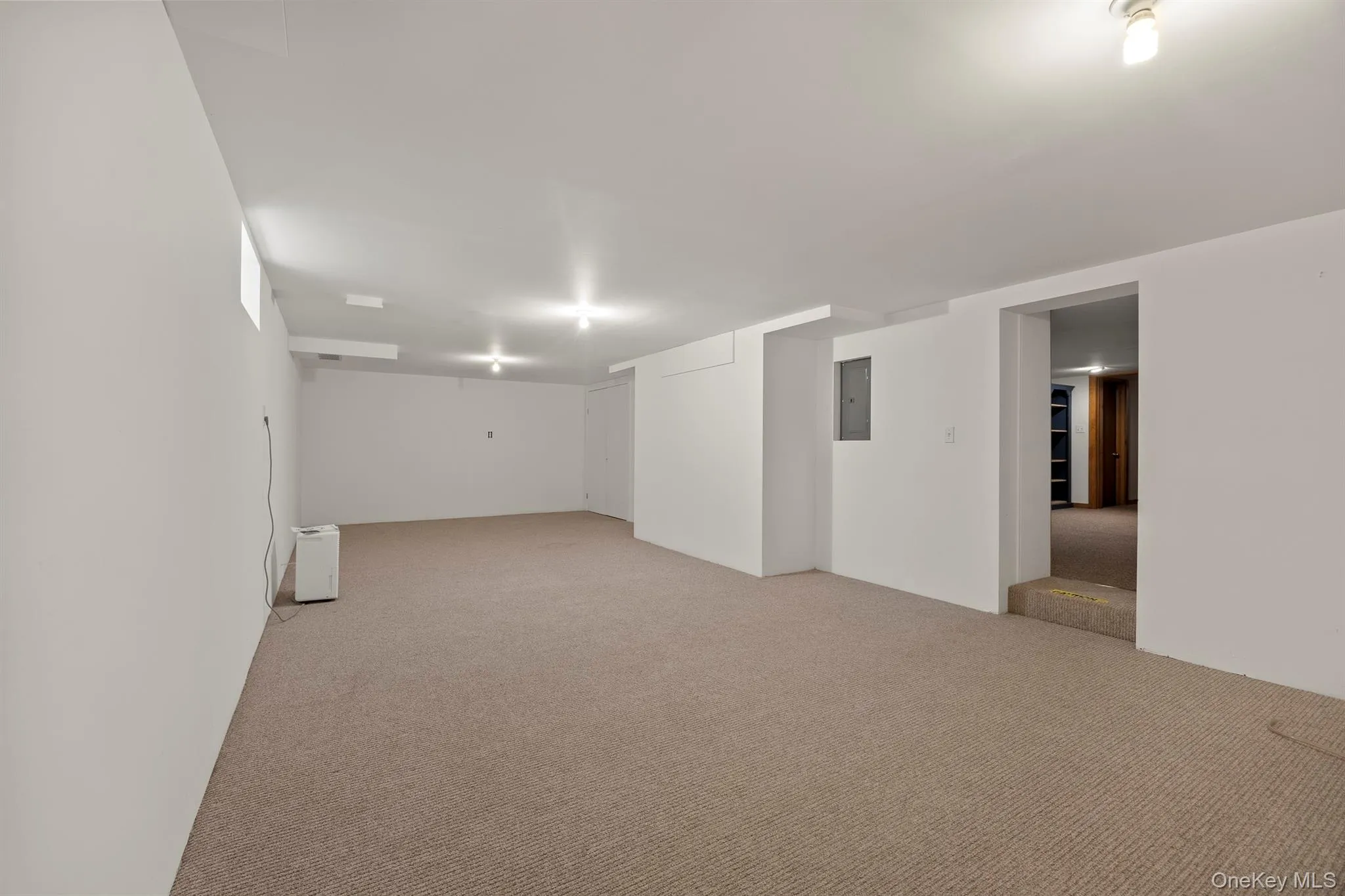 A second large bonus room, an ideal game room, media room, playroom or gym A second large bonus room, an ideal game room, media room, playroom or gym