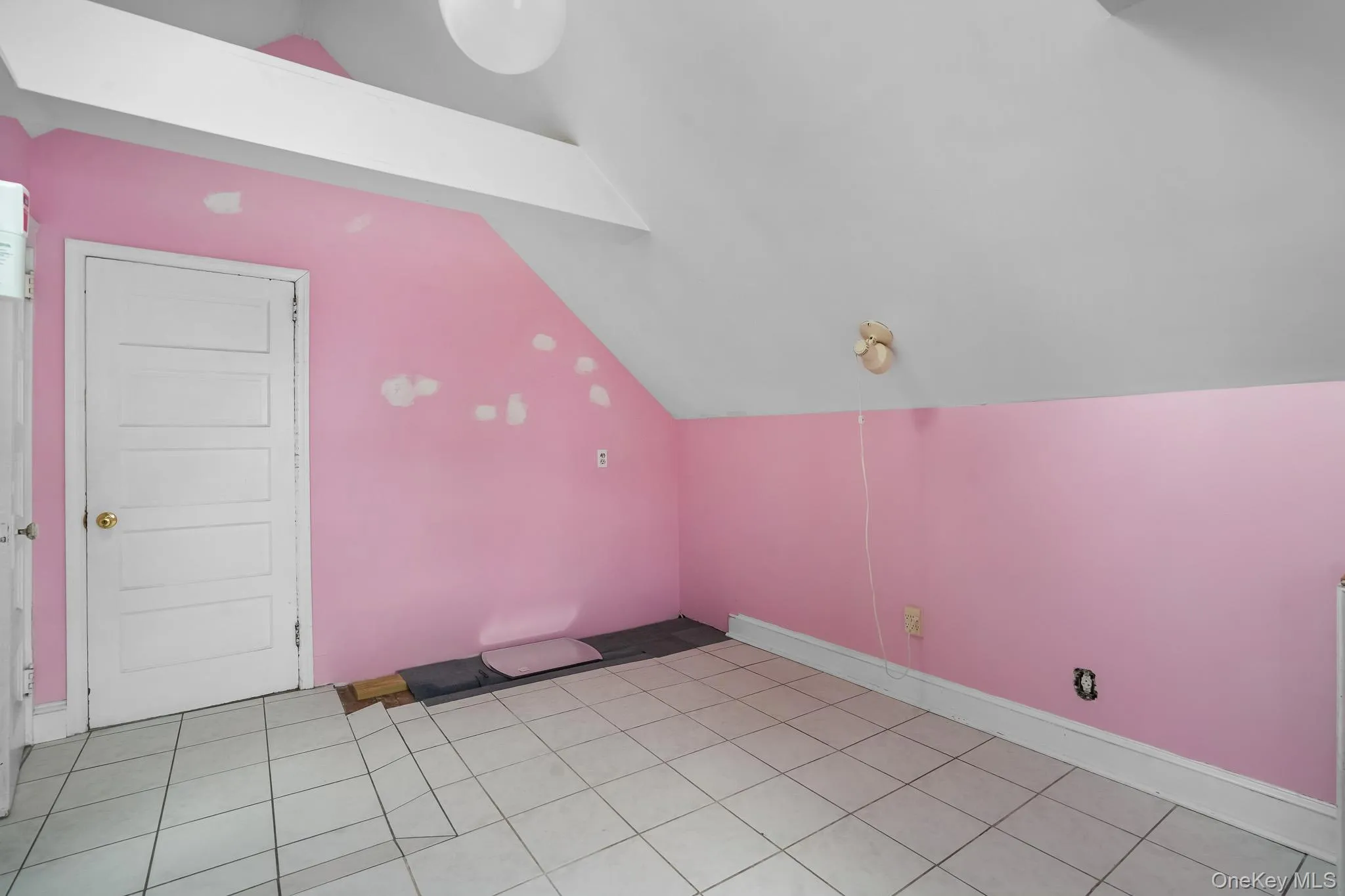 Bonus attic room Bonus attic room