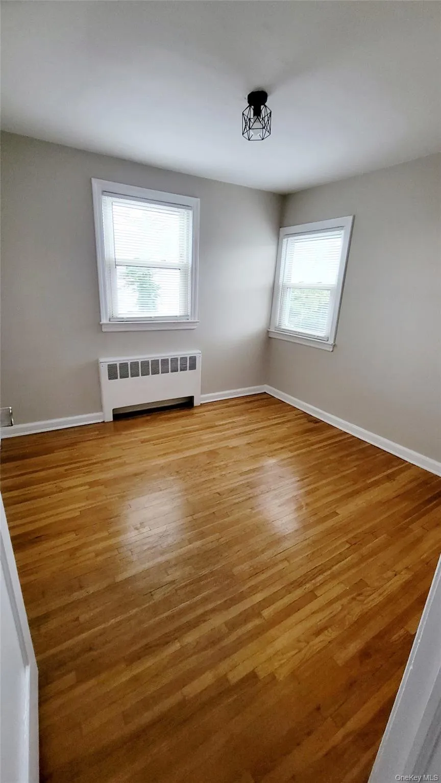 7 Jefferson Avenue, North Hempstead, NY, 2 Bedrooms Bedrooms, 4 Rooms Rooms,1 BathroomBathrooms,Residential Lease,For Rent,Jefferson,0,1025741 7 Jefferson Avenue, North Hempstead, NY, 2 Bedrooms Bedrooms, 4 Rooms Rooms,1 BathroomBathrooms,Residential Lease,For Rent,Jefferson,0,1025741