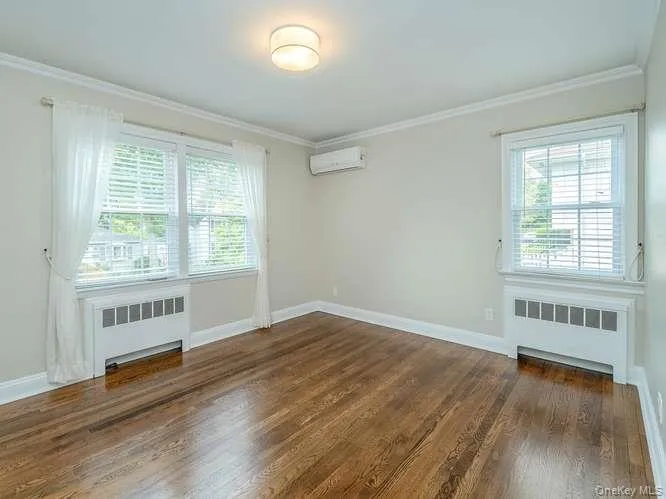 5 Central Avenue, Glen Cove, NY, 4 Bedrooms Bedrooms, 7 Rooms Rooms,2 BathroomsBathrooms,Residential,For Rent,Central,0,1025751 5 Central Avenue, Glen Cove, NY, 4 Bedrooms Bedrooms, 7 Rooms Rooms,2 BathroomsBathrooms,Residential,For Rent,Central,0,1025751