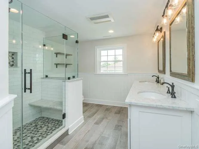 5 Central Avenue, Glen Cove, NY, 4 Bedrooms Bedrooms, 7 Rooms Rooms,2 BathroomsBathrooms,Residential,For Rent,Central,0,1025751 5 Central Avenue, Glen Cove, NY, 4 Bedrooms Bedrooms, 7 Rooms Rooms,2 BathroomsBathrooms,Residential,For Rent,Central,0,1025751