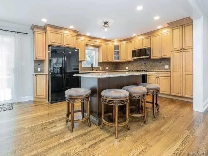 5 Central Avenue, Glen Cove, NY, 4 Bedrooms Bedrooms, 7 Rooms Rooms,2 BathroomsBathrooms,Residential,For Rent,Central,0,1025751 5 Central Avenue, Glen Cove, NY, 4 Bedrooms Bedrooms, 7 Rooms Rooms,2 BathroomsBathrooms,Residential,For Rent,Central,0,1025751